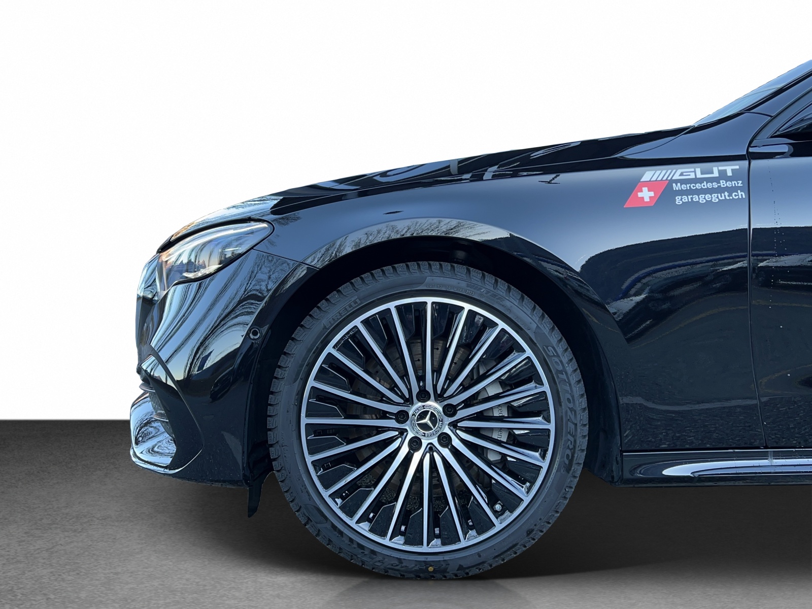 MERCEDES-BENZ E 400 e 4Matic 9G-Tronic-image-21
