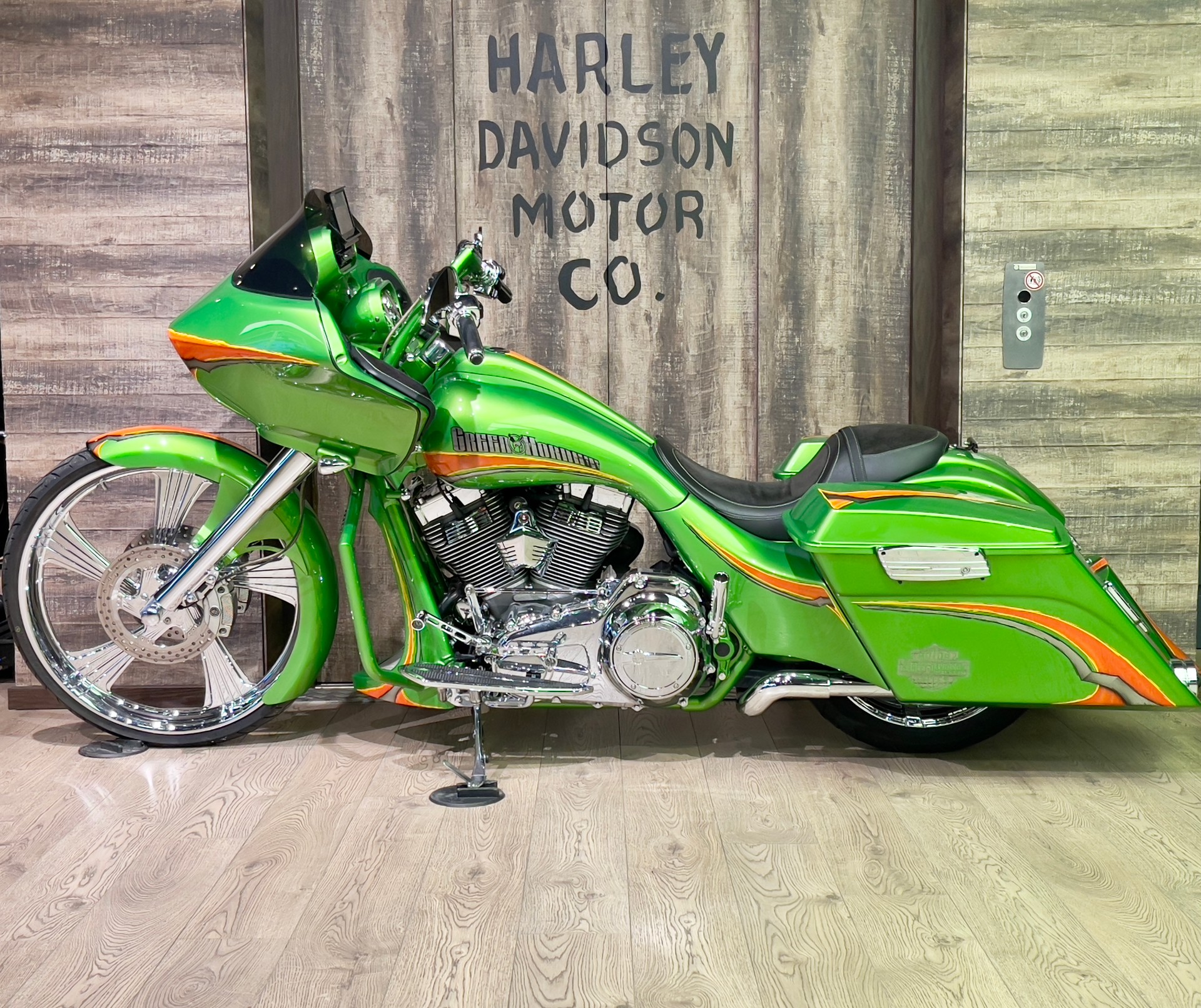 HARLEY-DAVIDSON Kodlin FKST-showroom-element-3