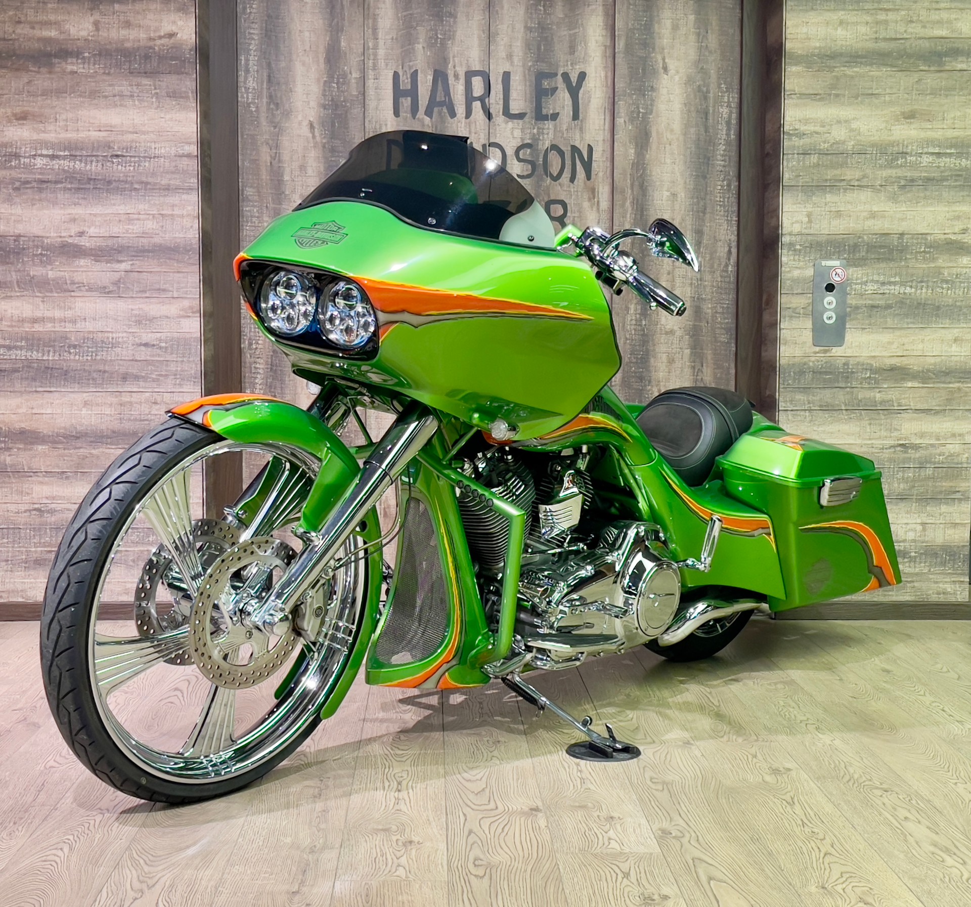 HARLEY-DAVIDSON Kodlin FKST-showroom-element-2