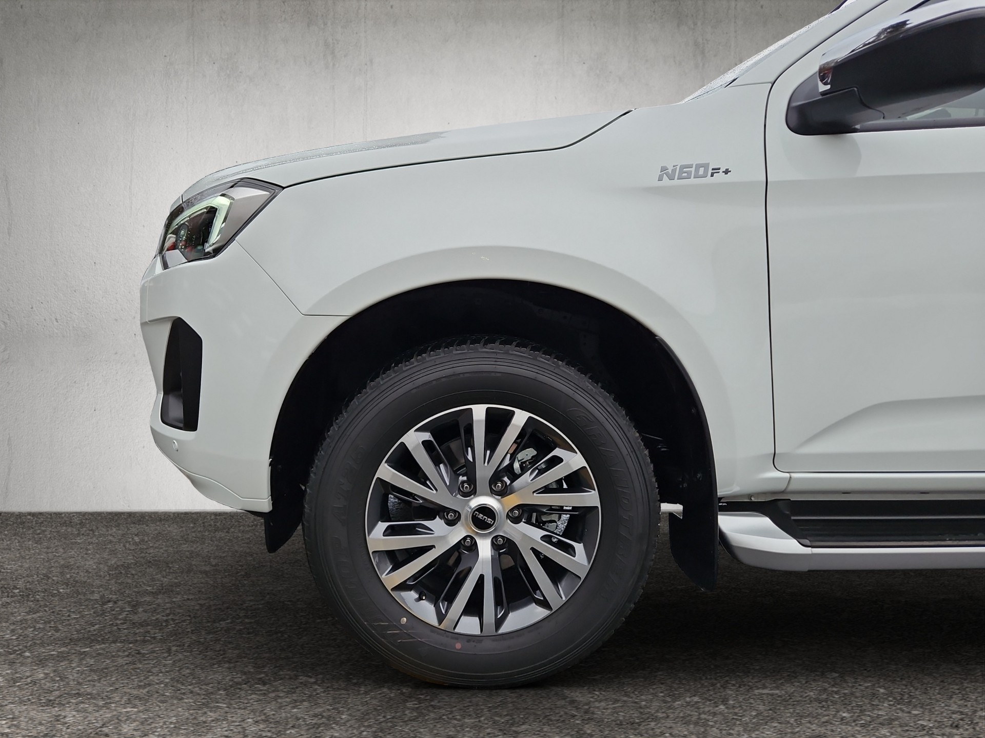ISUZU D-MAX 1.9 CrewCab N60F+ 4x4 Automat-image-20