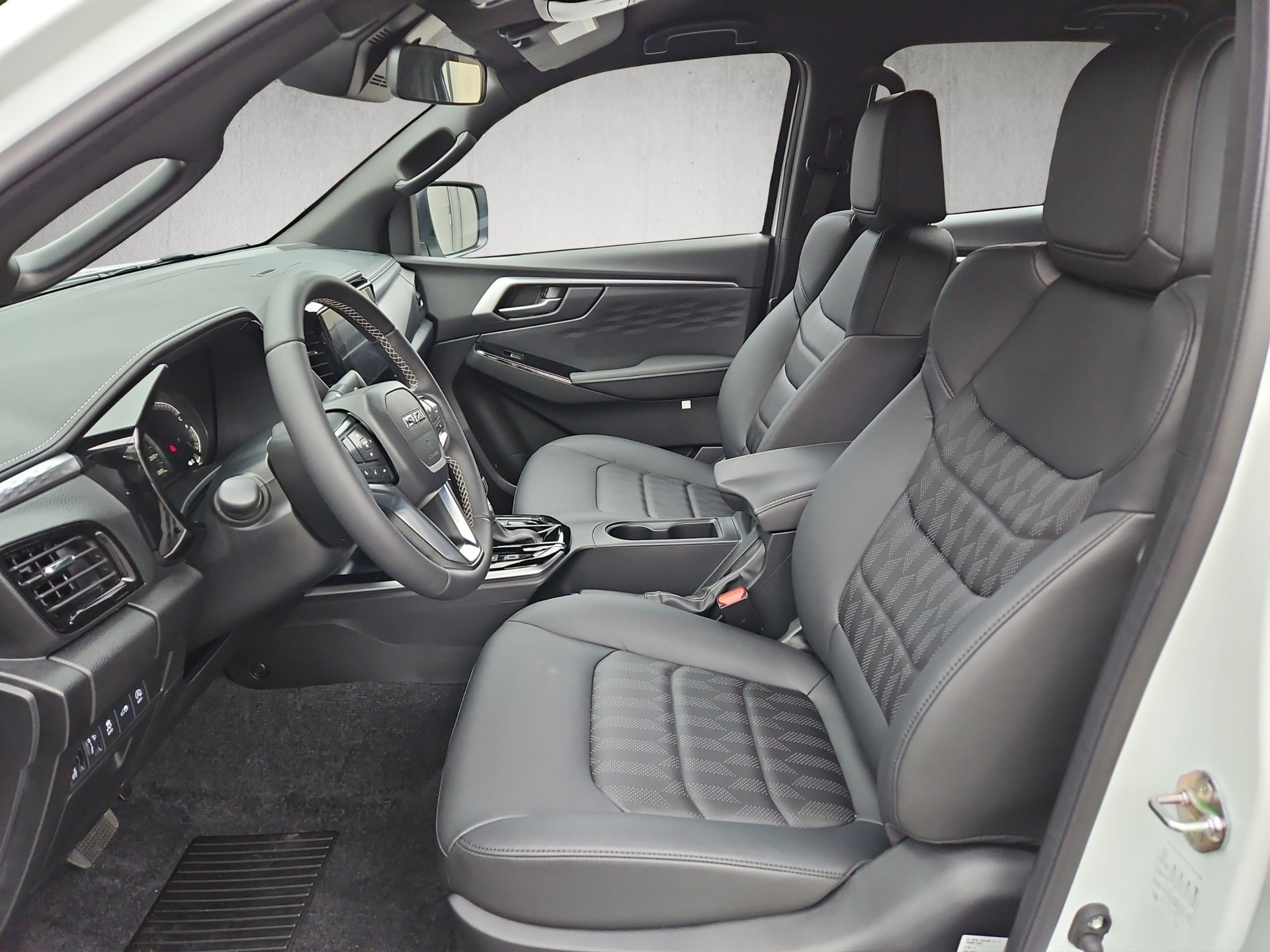 ISUZU D-MAX 1.9 CrewCab N60F+ 4x4 Automat-image-8