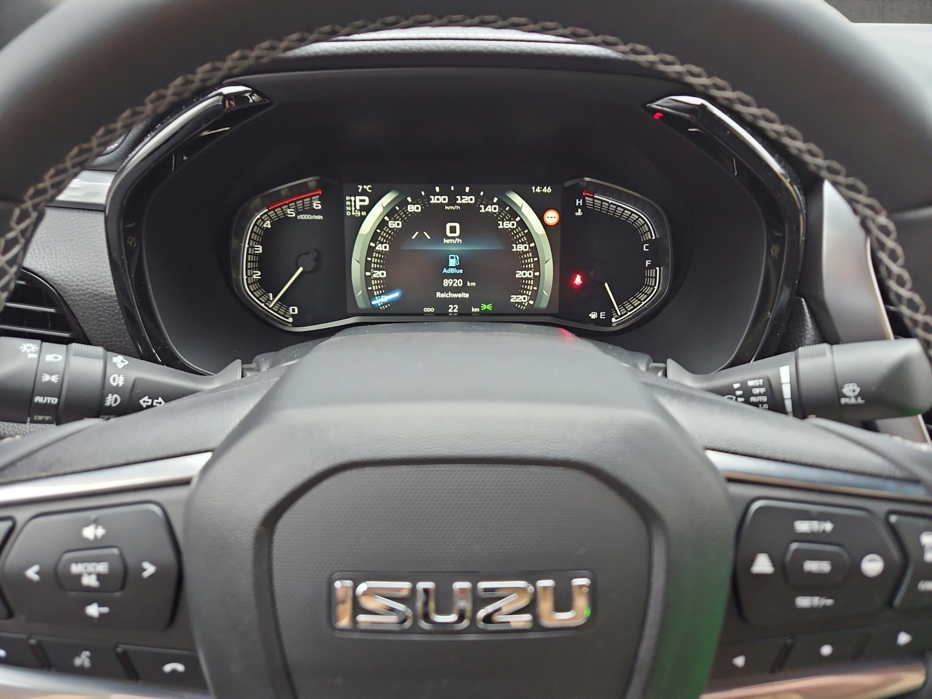 ISUZU D-MAX 1.9 CrewCab N60F+ 4x4 Automat-image-12