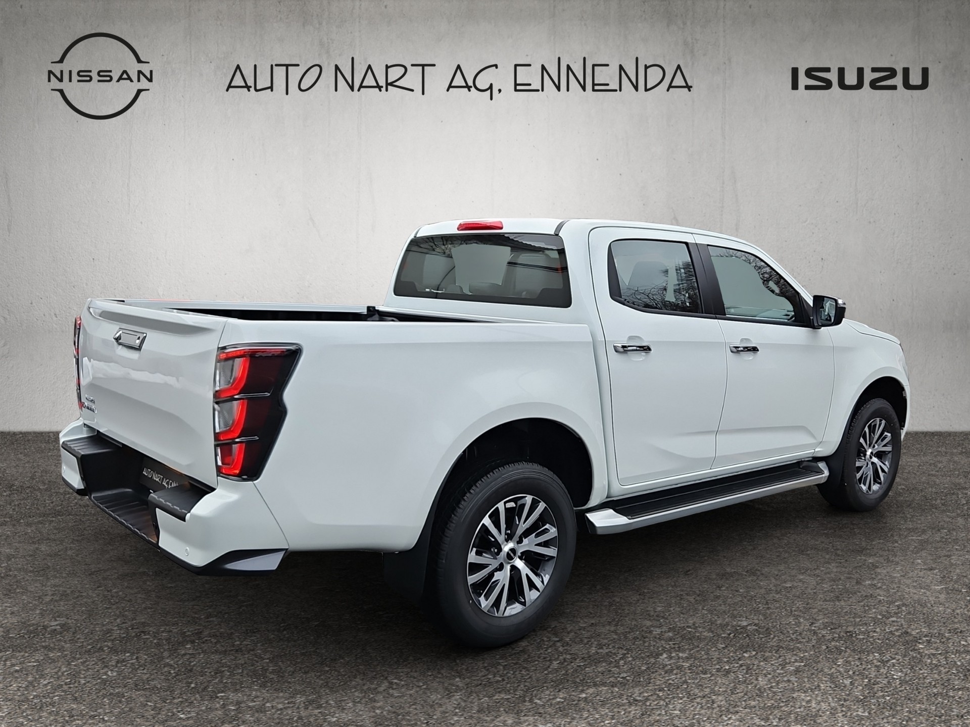ISUZU D-MAX 1.9 CrewCab N60F+ 4x4 Automat-image-4