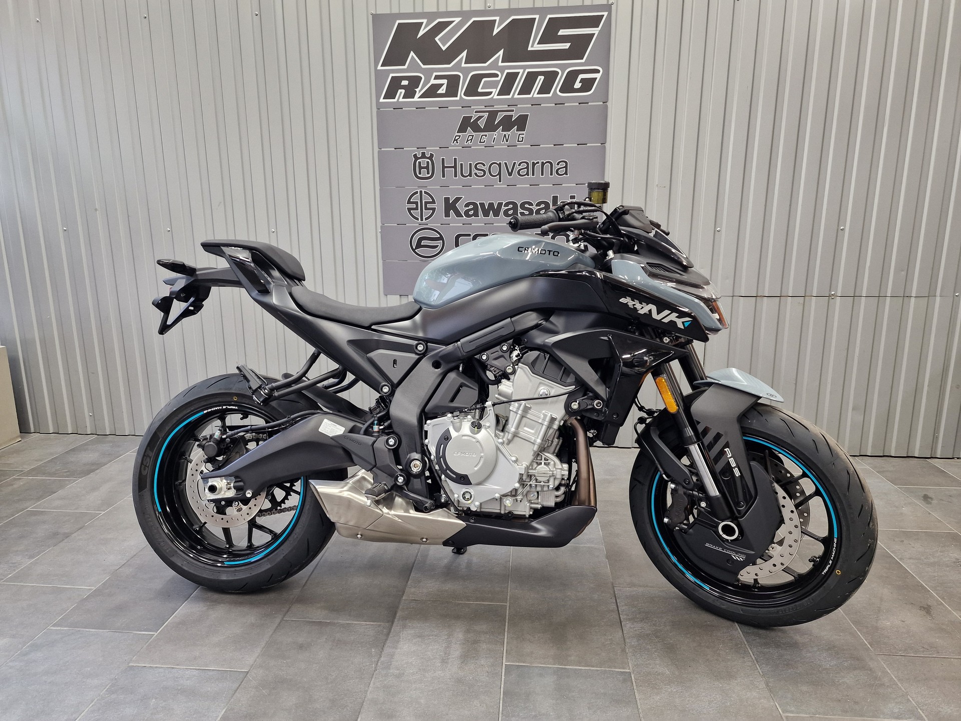 CF MOTO 675NK