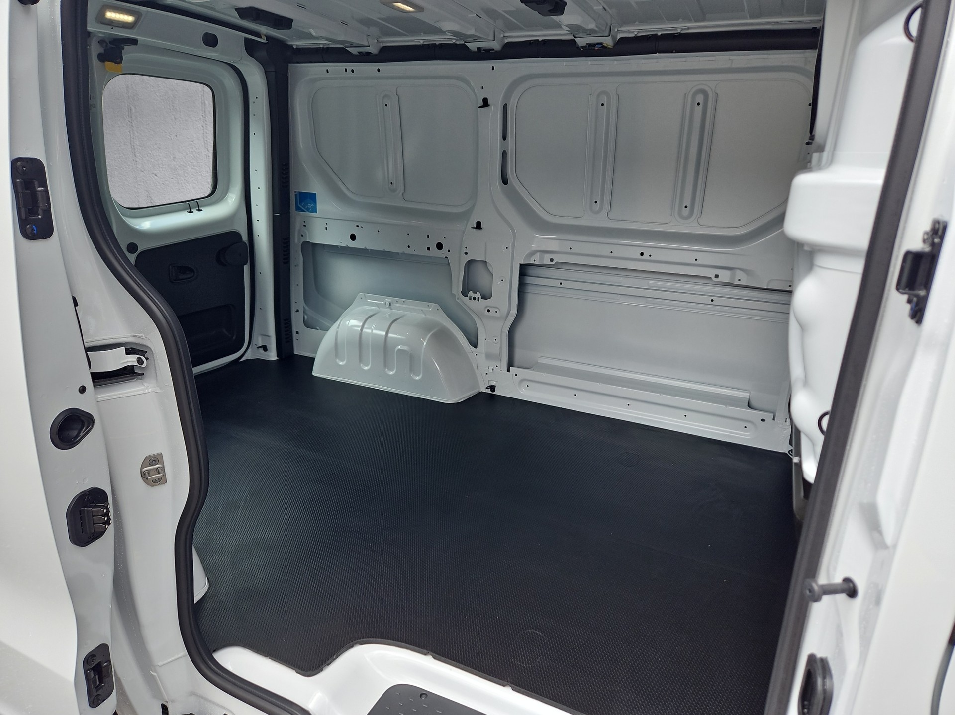 NISSAN Primastar 150 L1H1 N-Connecta DCT HT LRB - LEASING AB CHF 449.- mtl-image-19