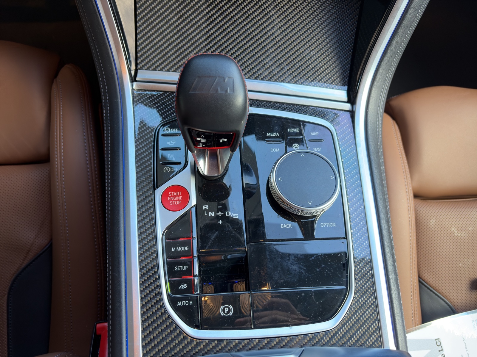 BMW M8 Competition xDrive Coupé-image-13