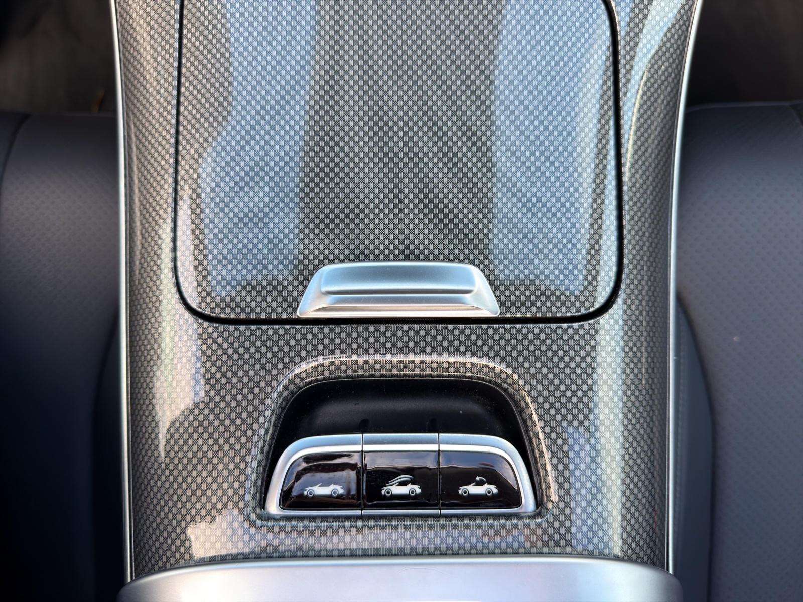 MERCEDES-BENZ CLE 300 Cabrio 4Matic 9G-Tronic-image-17