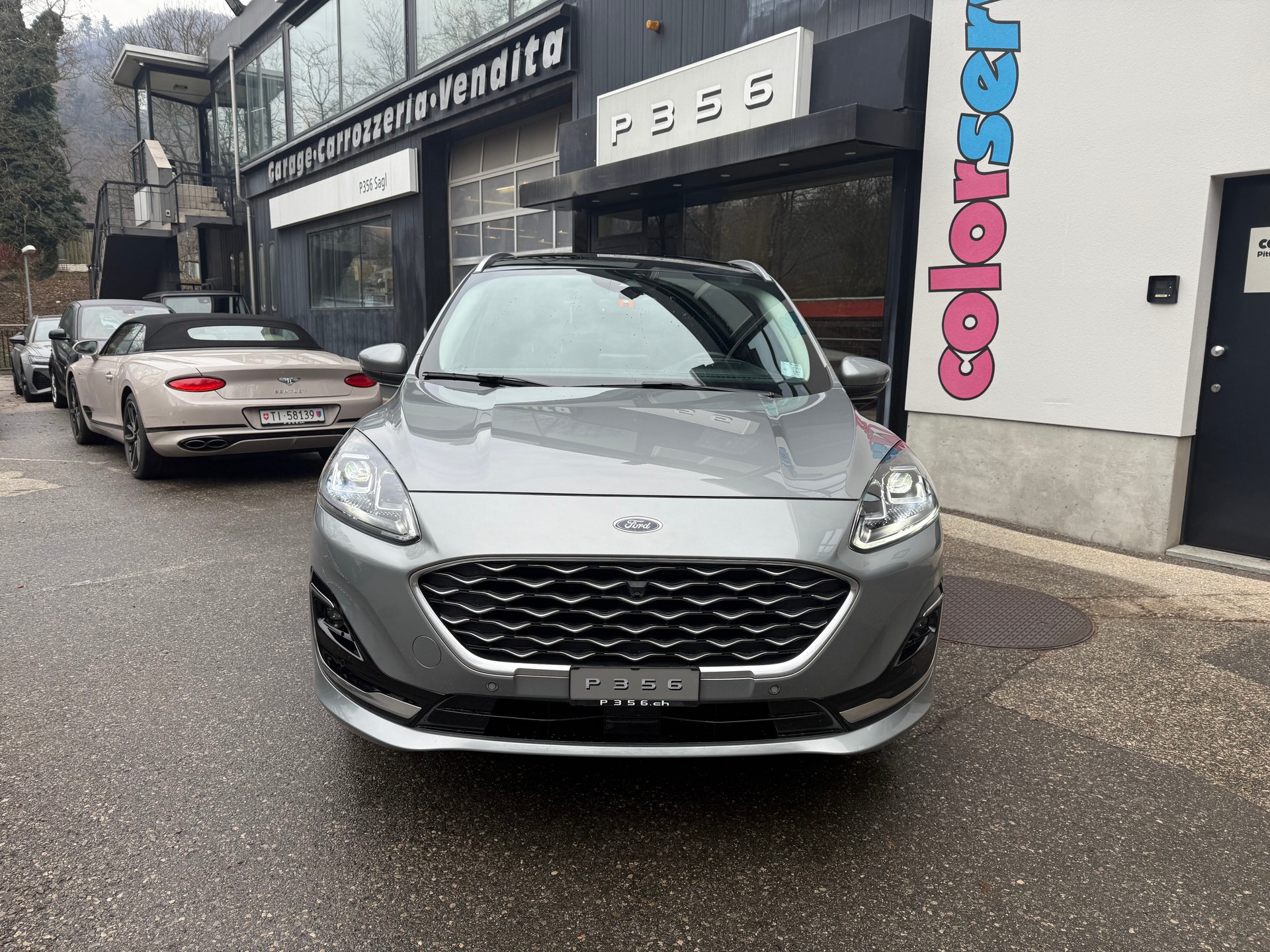 FORD Kuga 2.5 FHEV Vignale FWD-image-1