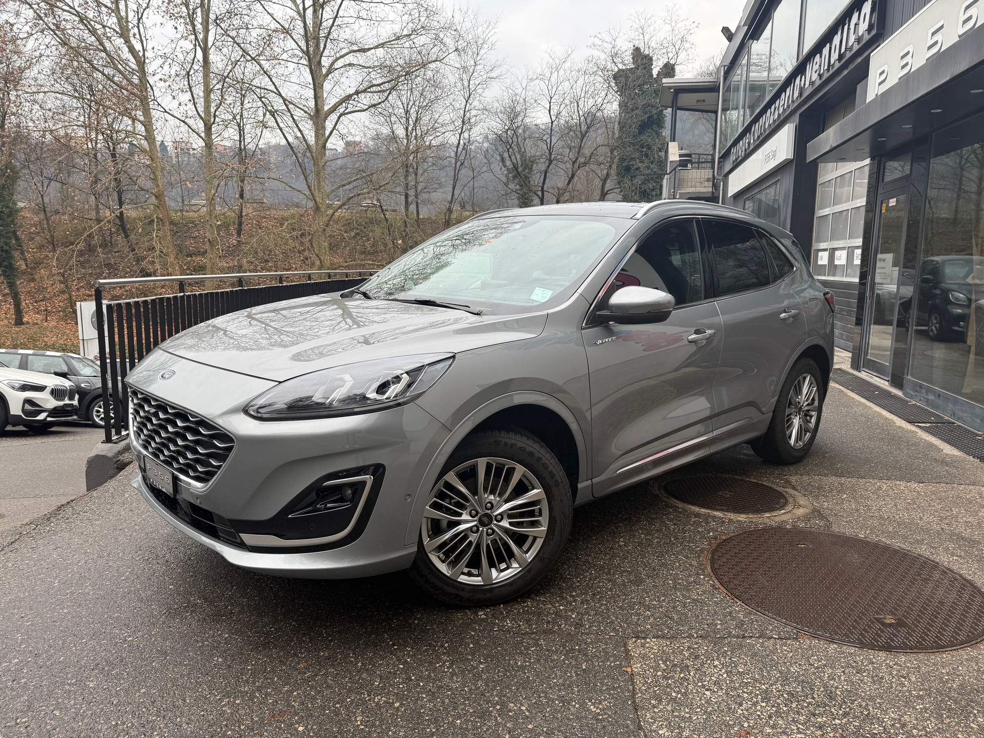 FORD Kuga 2.5 FHEV Vignale FWD