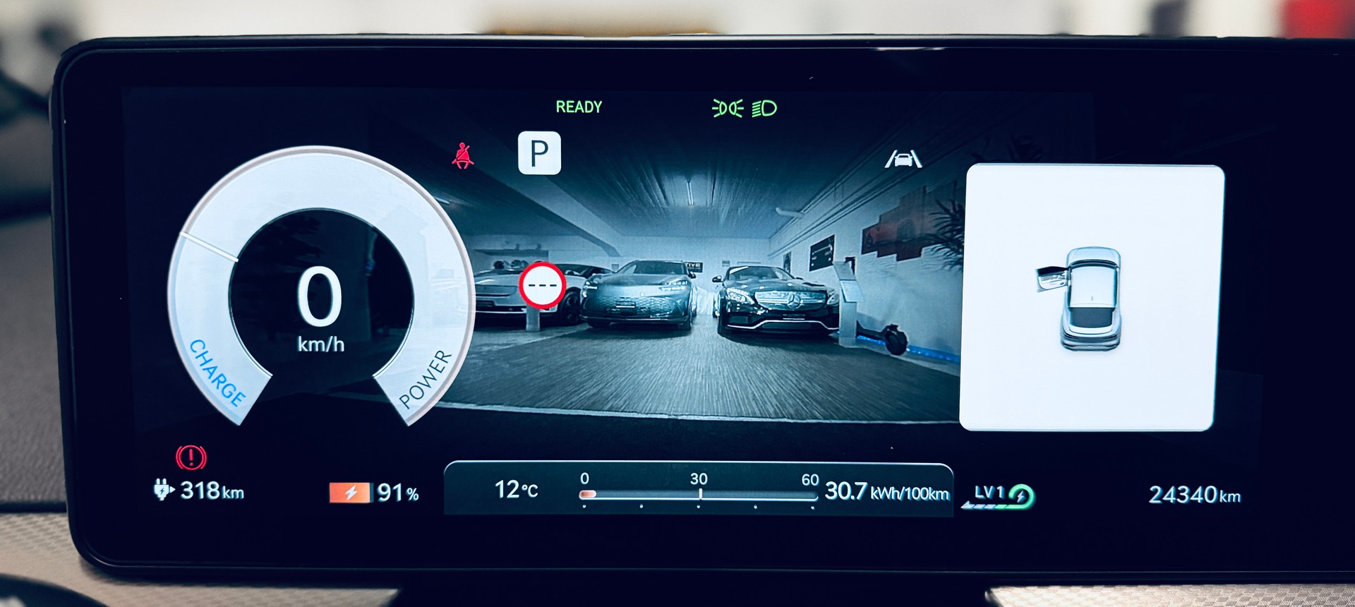 GENESIS GV60 77.4 kWh Premium-image-16