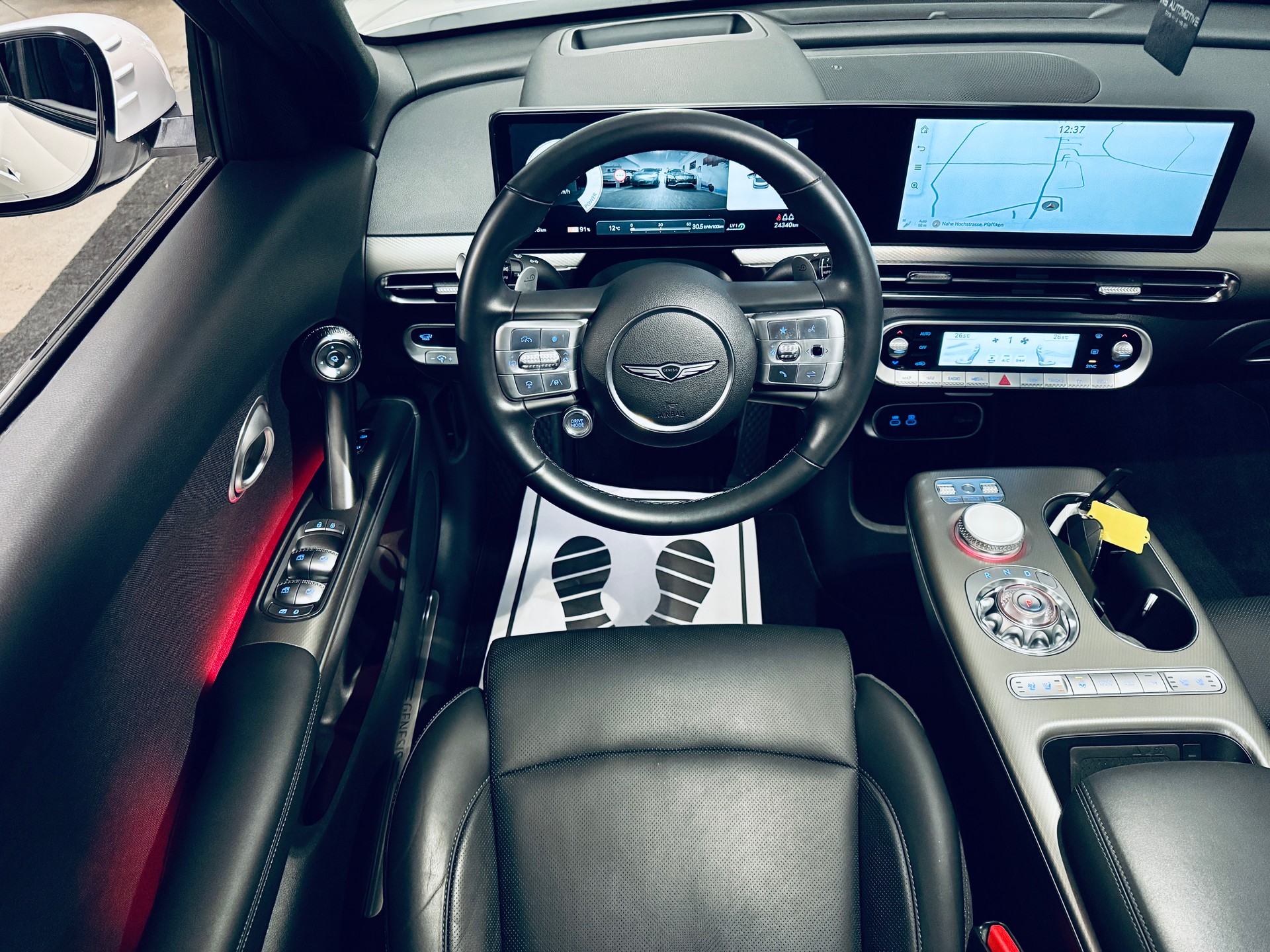 GENESIS GV60 77.4 kWh Premium-image-11