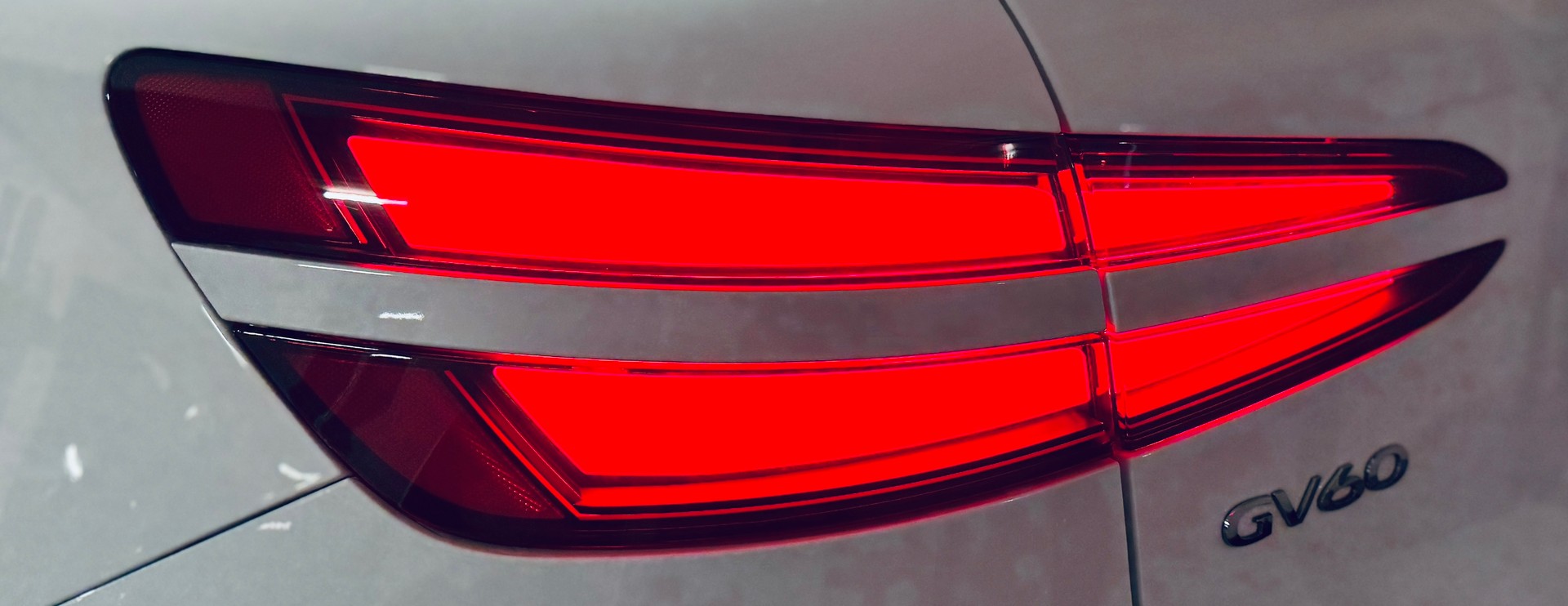 GENESIS GV60 77.4 kWh Premium-image-8