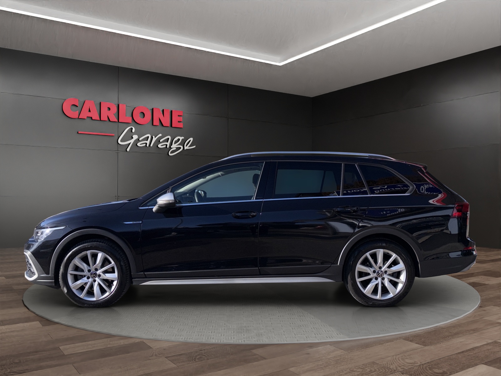 VW Golf VIII Variant 2.0 TDI Alltrack DSG 4motion-image-5