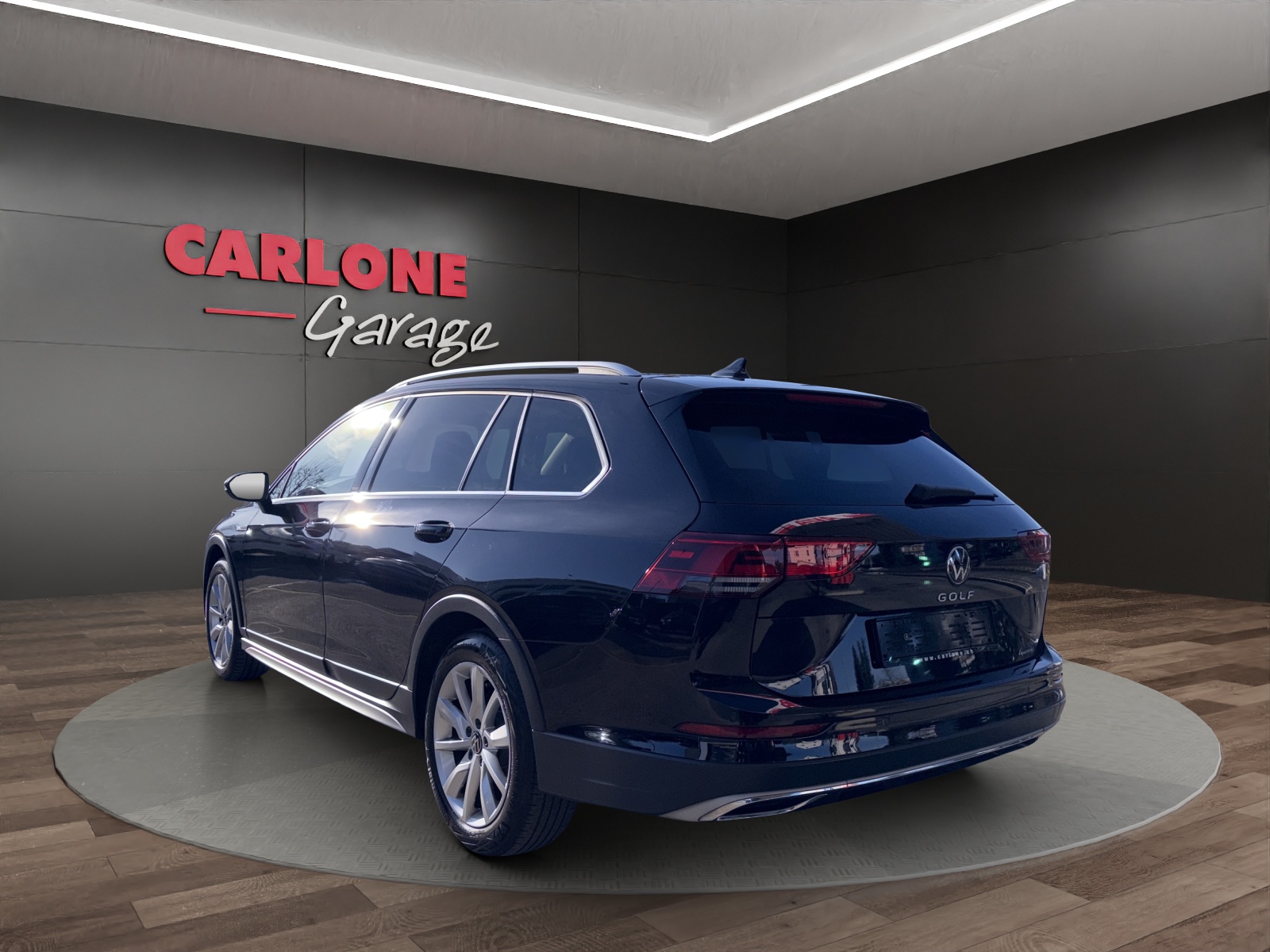VW Golf VIII Variant 2.0 TDI Alltrack DSG 4motion-image-4