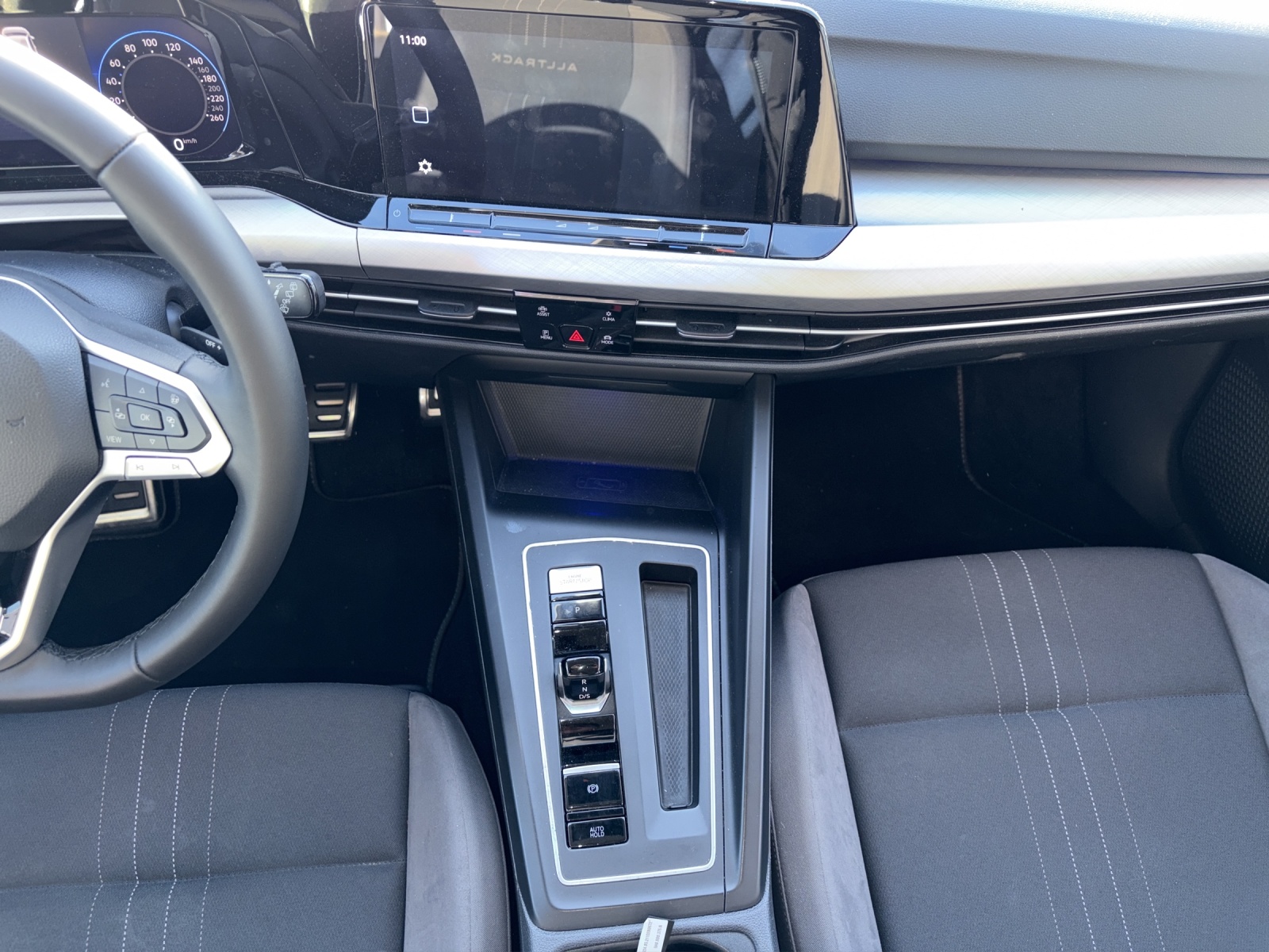 VW Golf VIII Variant 2.0 TDI Alltrack DSG 4motion-image-10