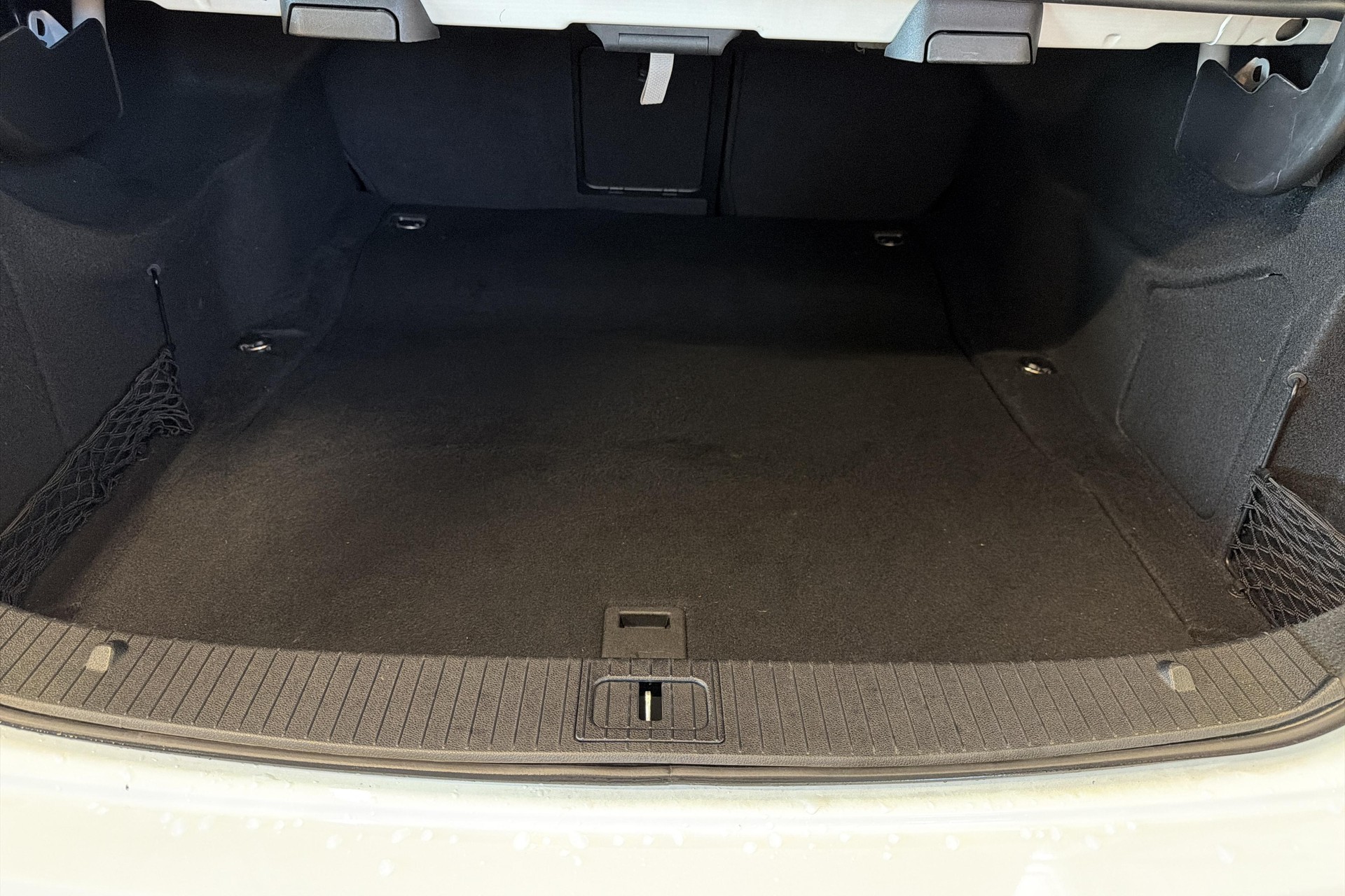 MERCEDES-BENZ E 500 Elégance 4Matic 7G-Tronic-image-17