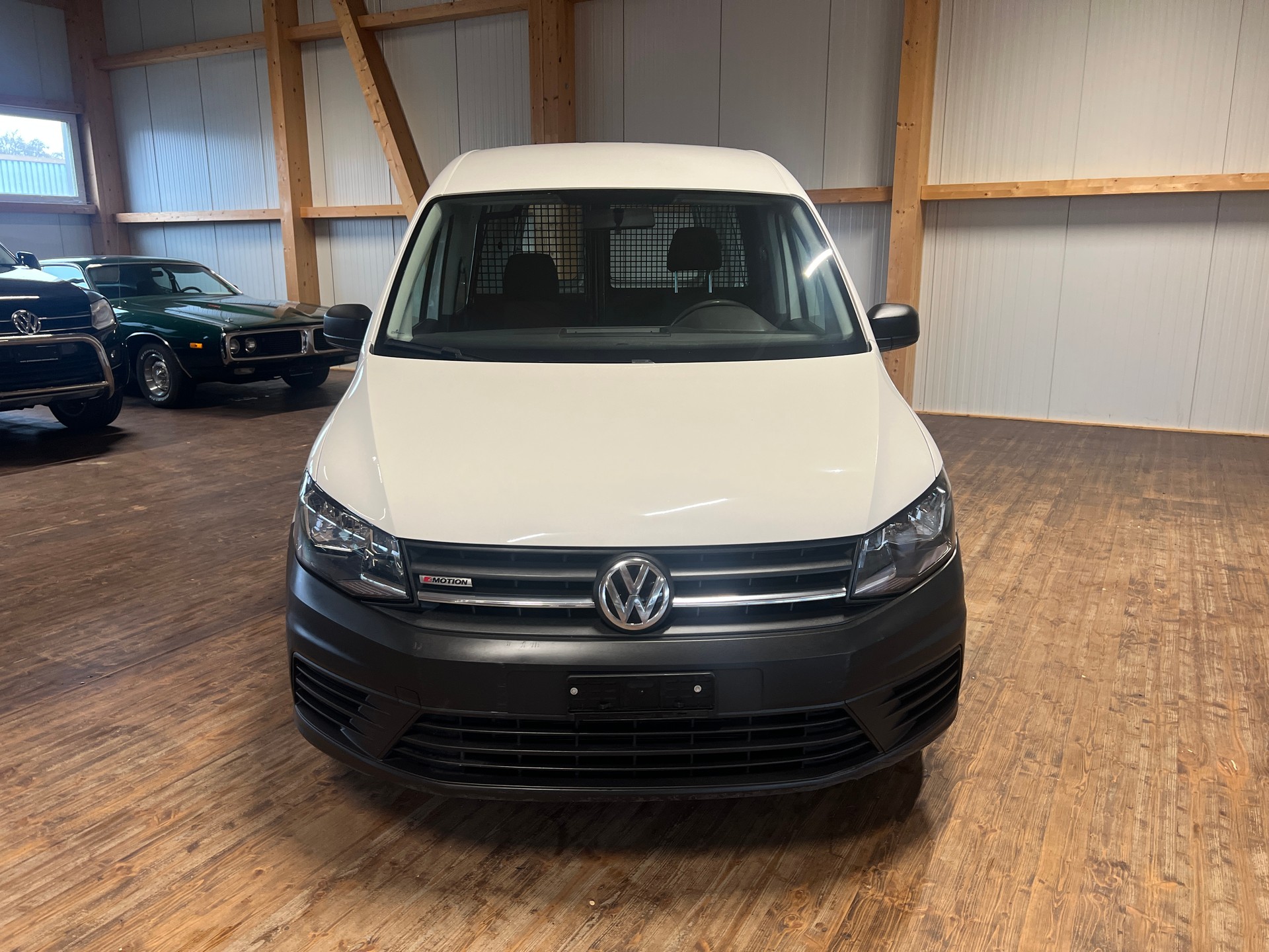 VW Caddy 2.0TDI 4Motion BlueMotion Technology DSG-showroom-element-1