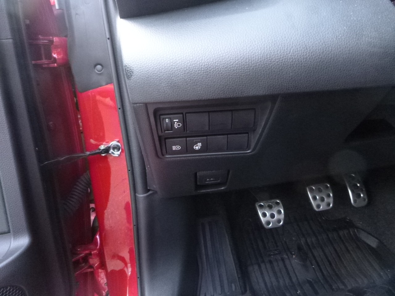 TOYOTA Yaris 1.6 GR Sport-image-17