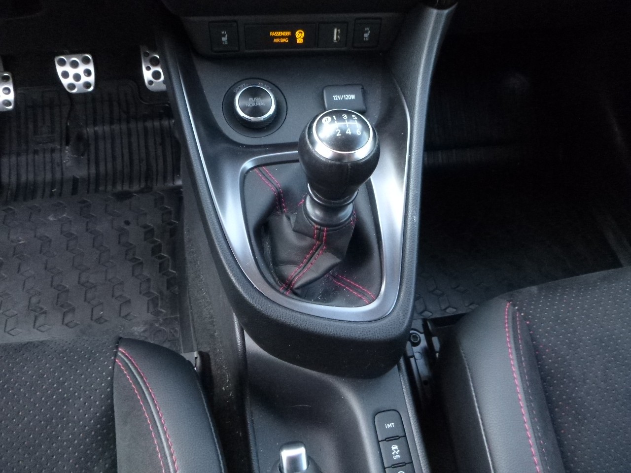 TOYOTA Yaris 1.6 GR Sport-image-21