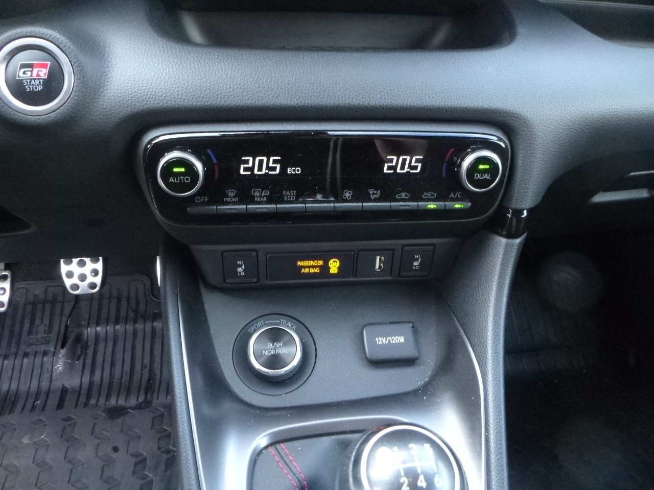 TOYOTA Yaris 1.6 GR Sport-image-20