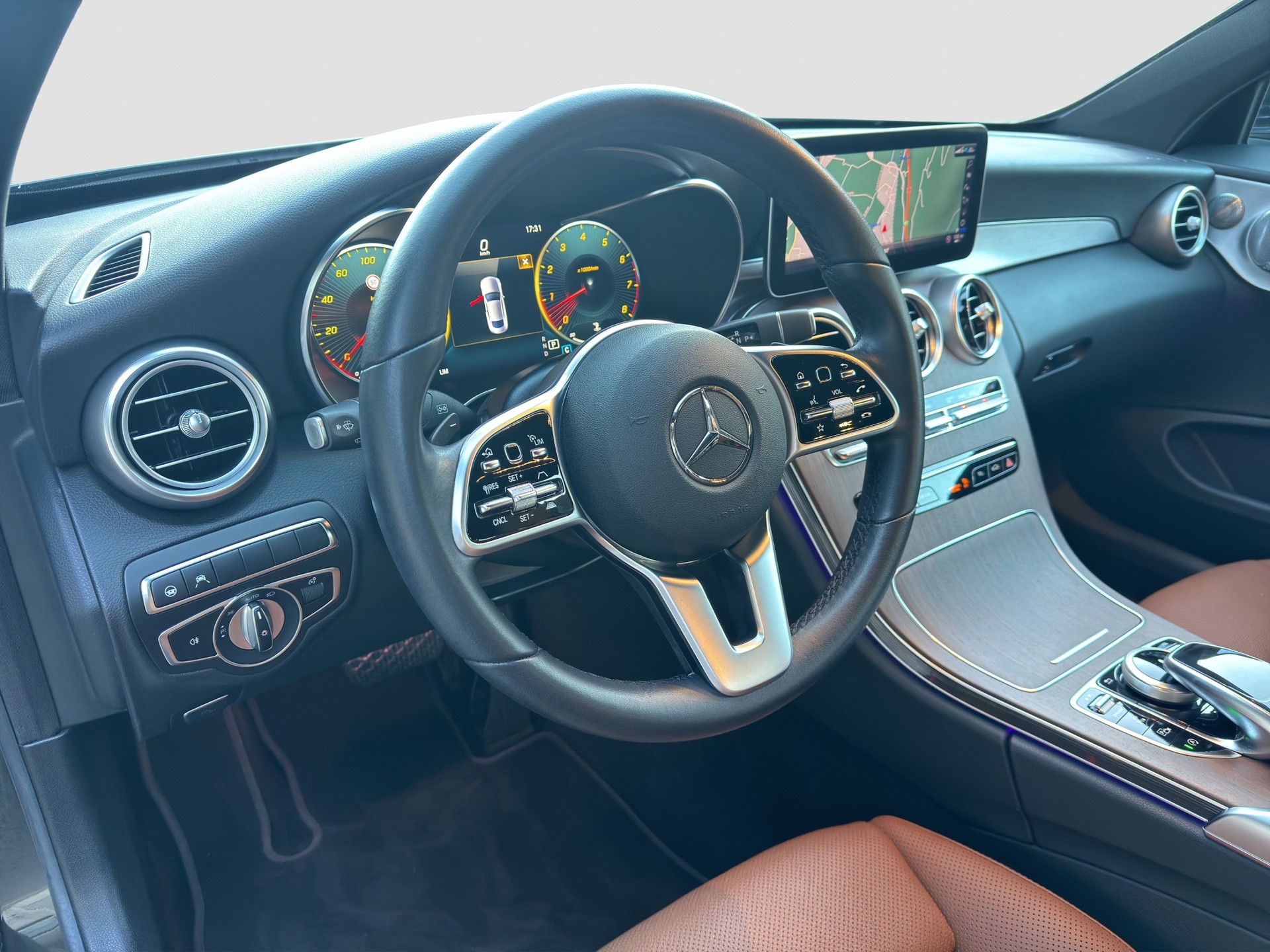 MERCEDES-BENZ C 400 Coupé 4Matic 9G-tronic-image-8
