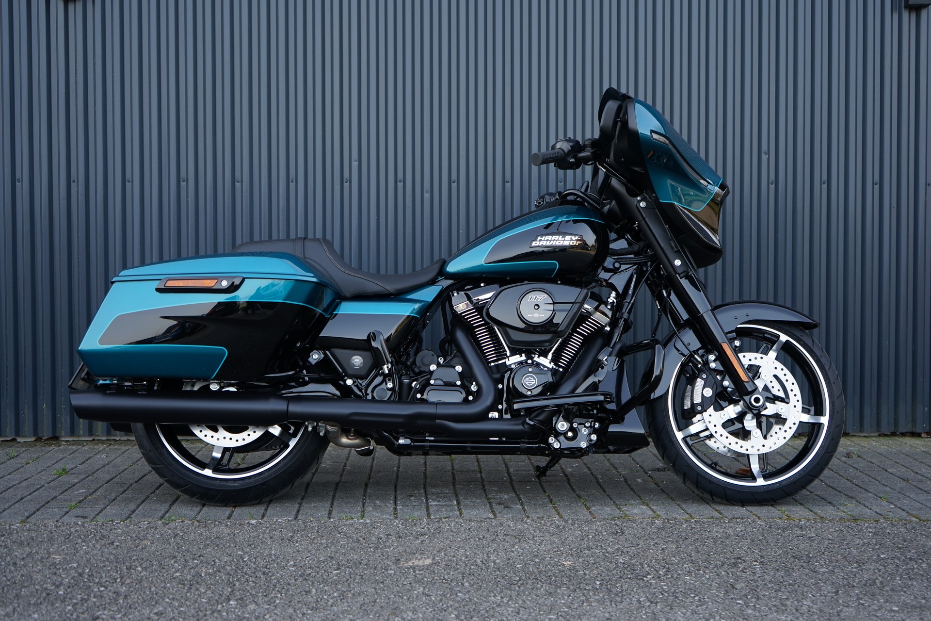 HARLEY-DAVIDSON FLHX Street Glide 117
