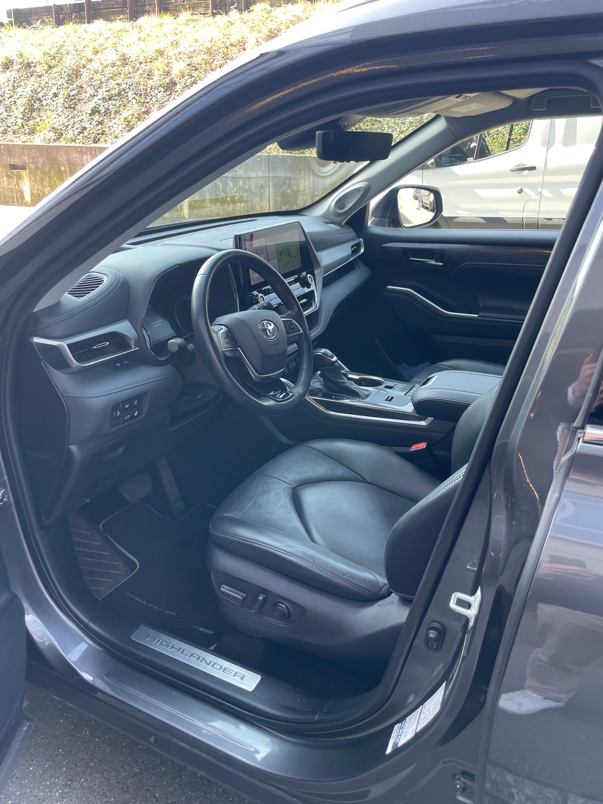 TOYOTA Highlander 2.5 HSD Premium e-CVT-image-8