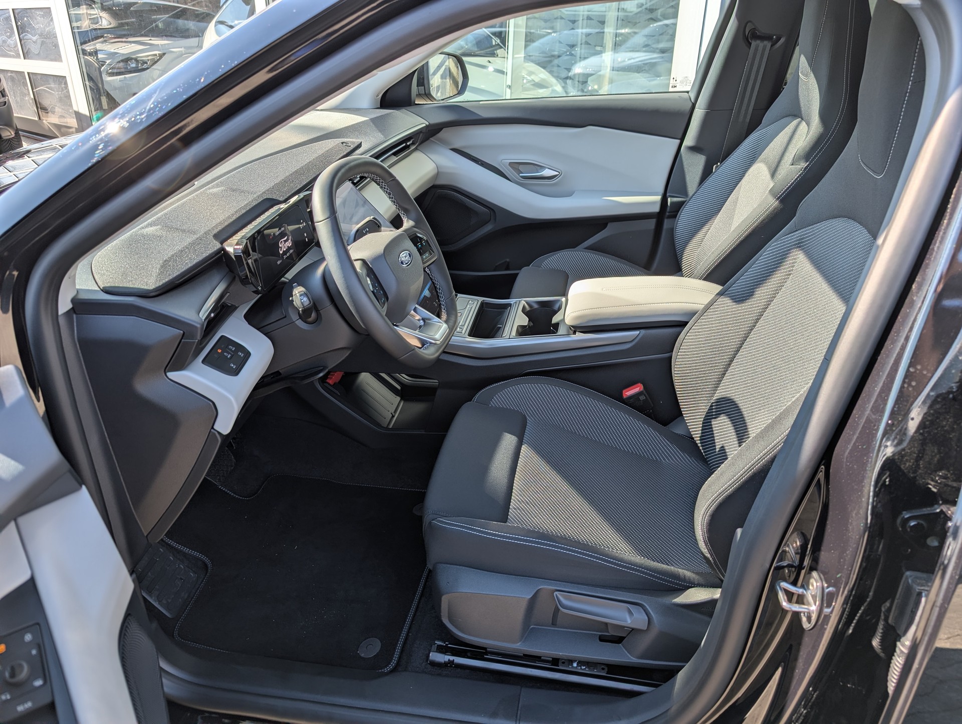 FORD Explorer Elektro 52kWh Style-image-2