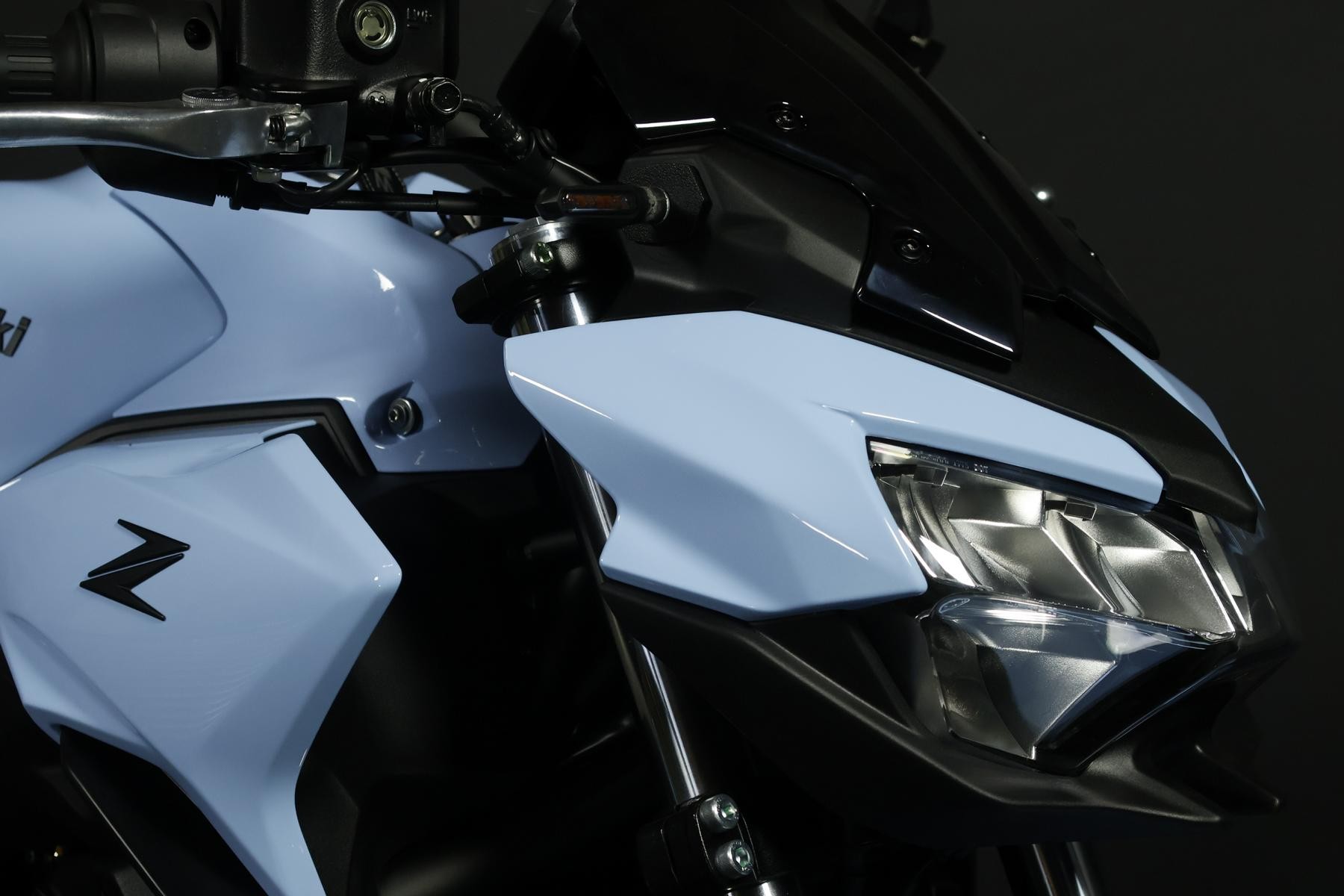 KAWASAKI Z 650 (50/35 KW) *Zandvoort* Level 2-showroom-element-3