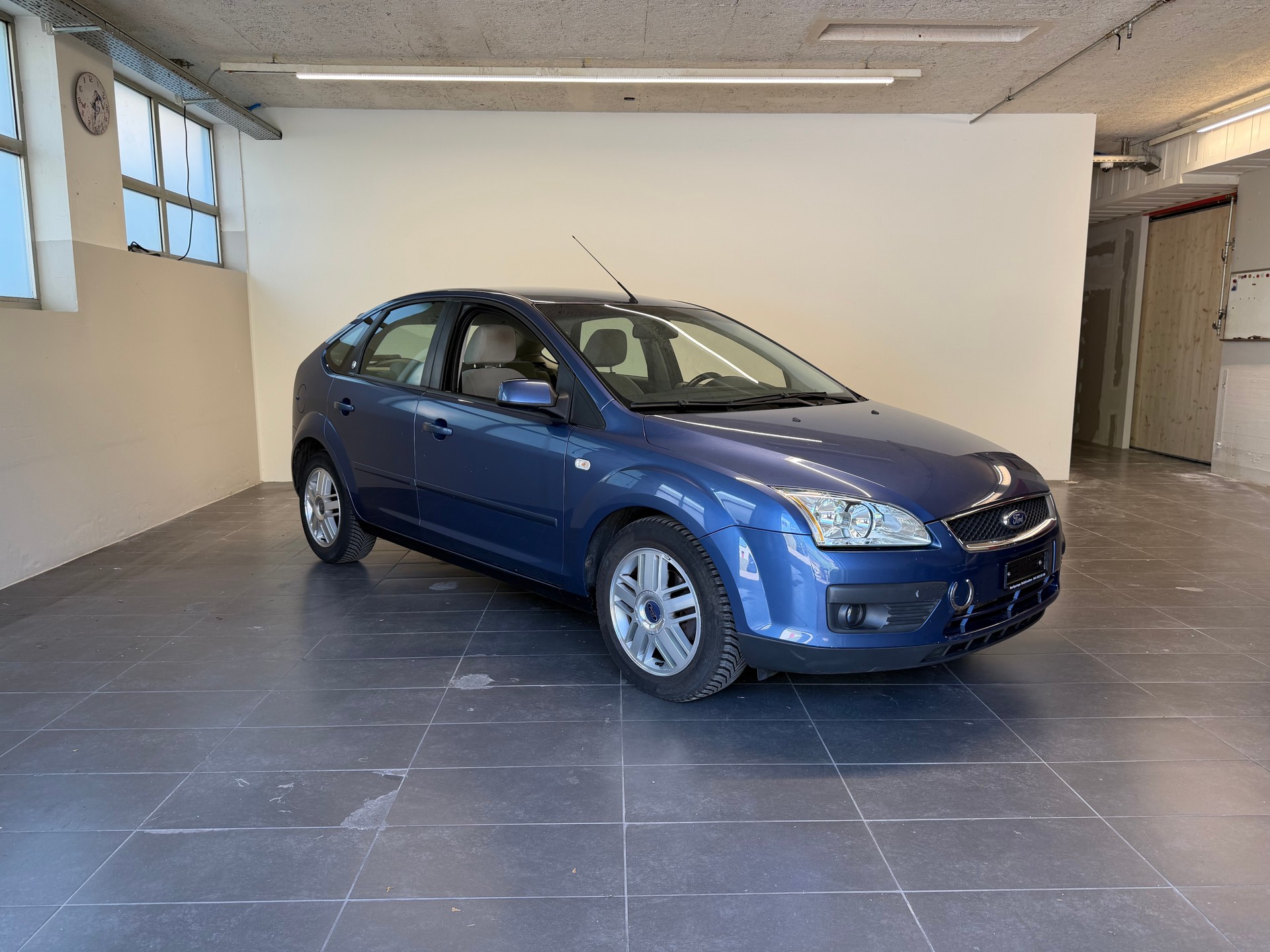 FORD Focus 1.6i VCT Trend-image-1