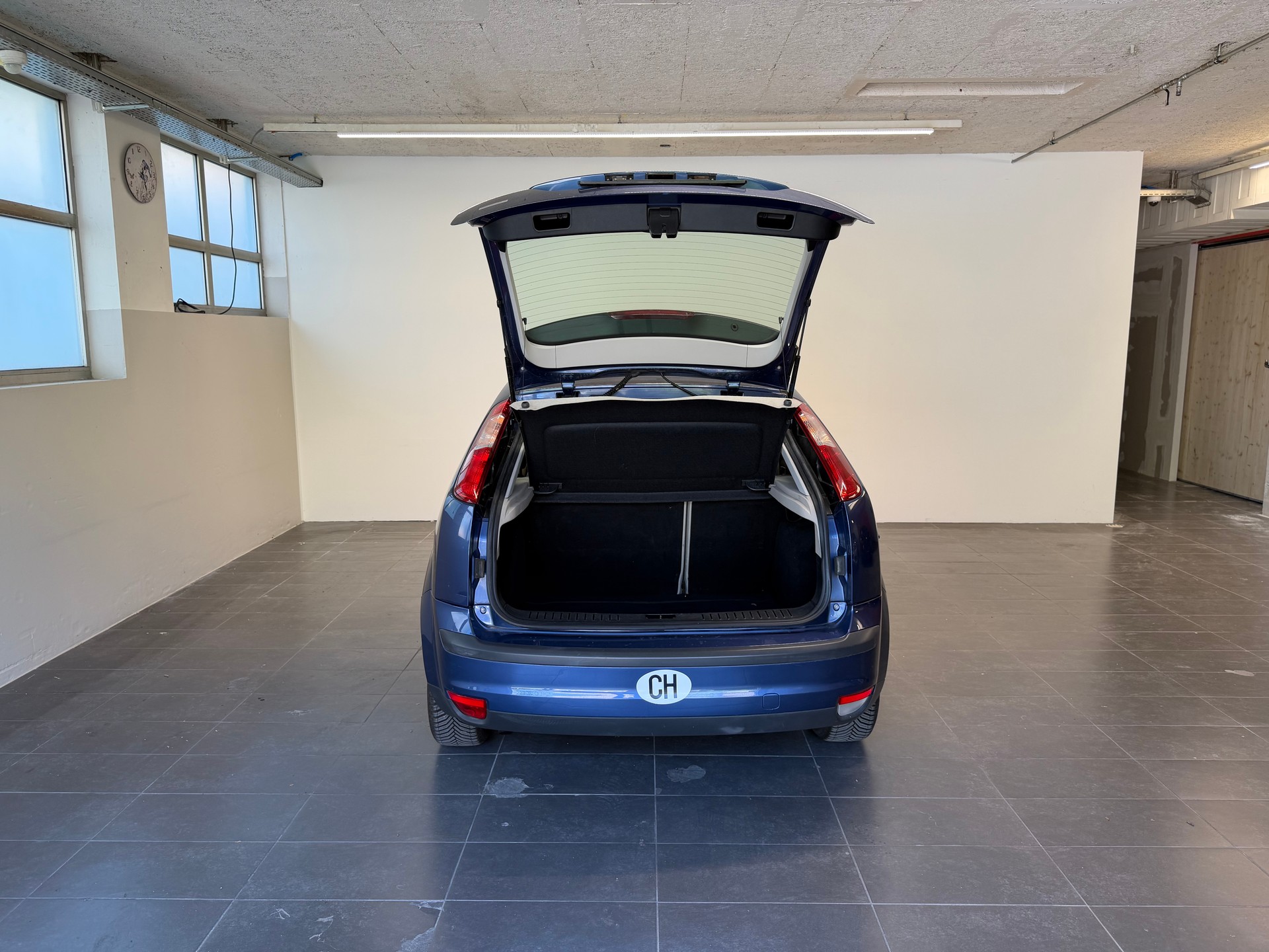 FORD Focus 1.6i VCT Trend-image-8