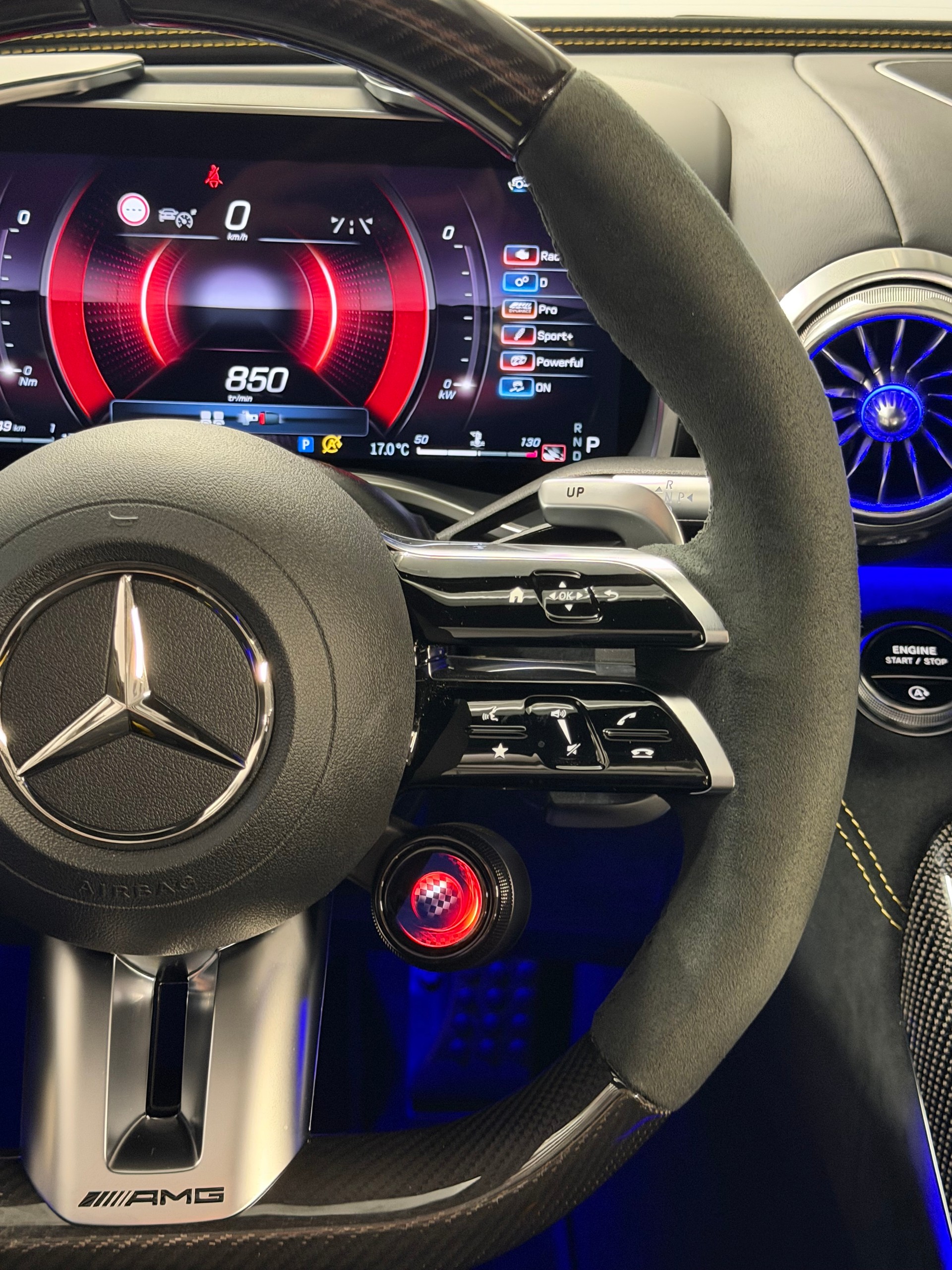 MERCEDES-BENZ AMG SL 63 4M Speedshift MCT Motorsport Collectors Edition-image-22
