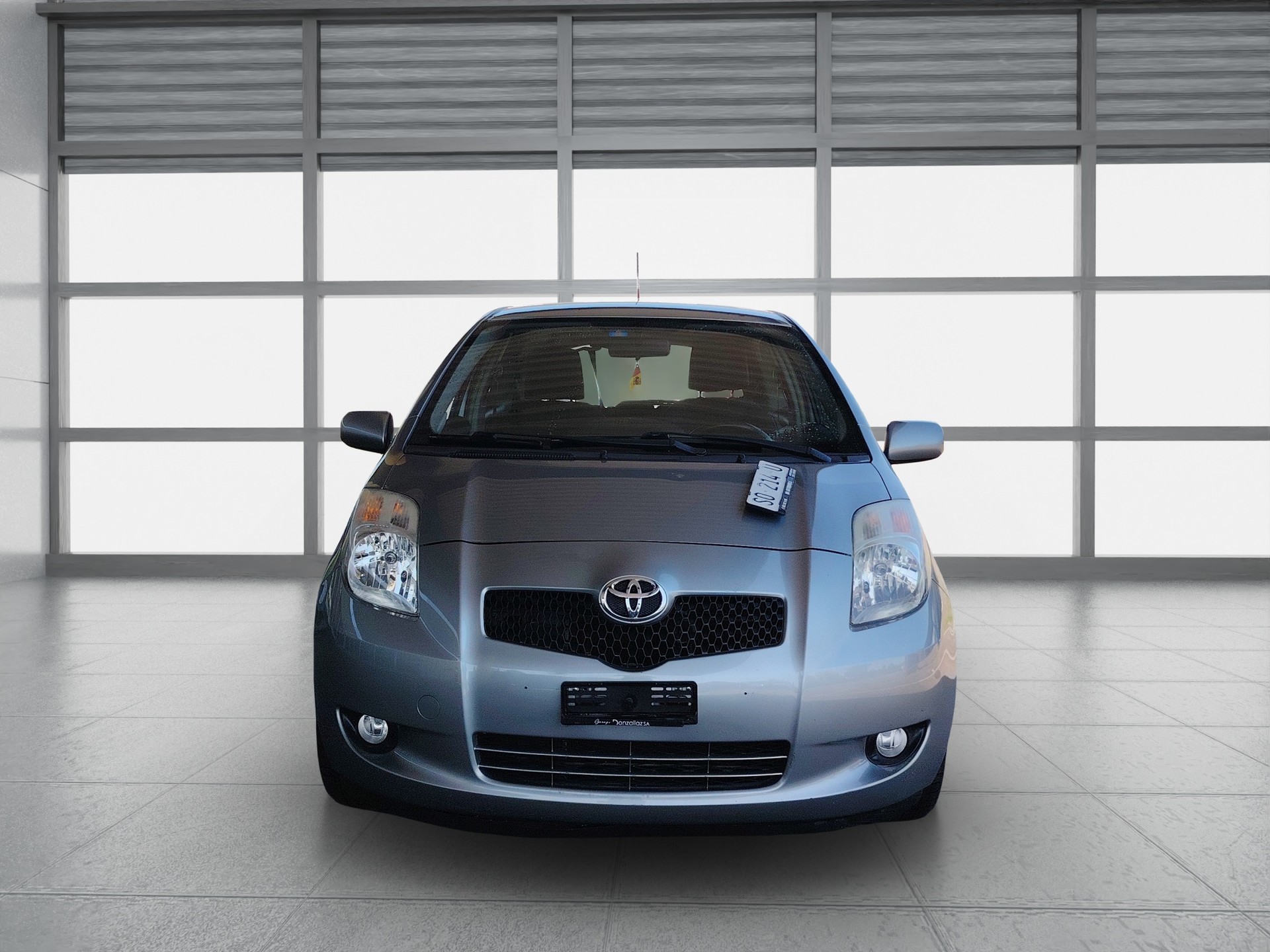 TOYOTA Yaris 1.3 City-image-1