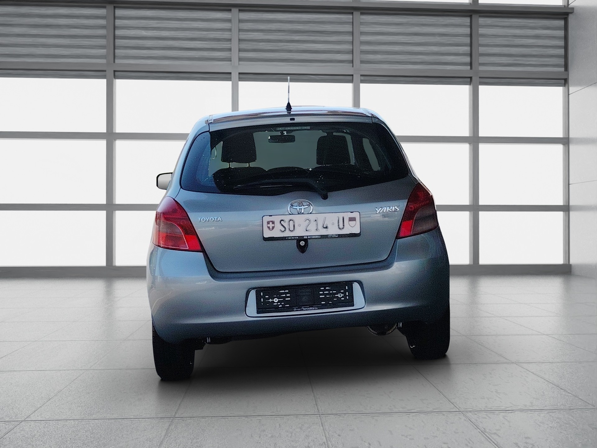 TOYOTA Yaris 1.3 City-image-6
