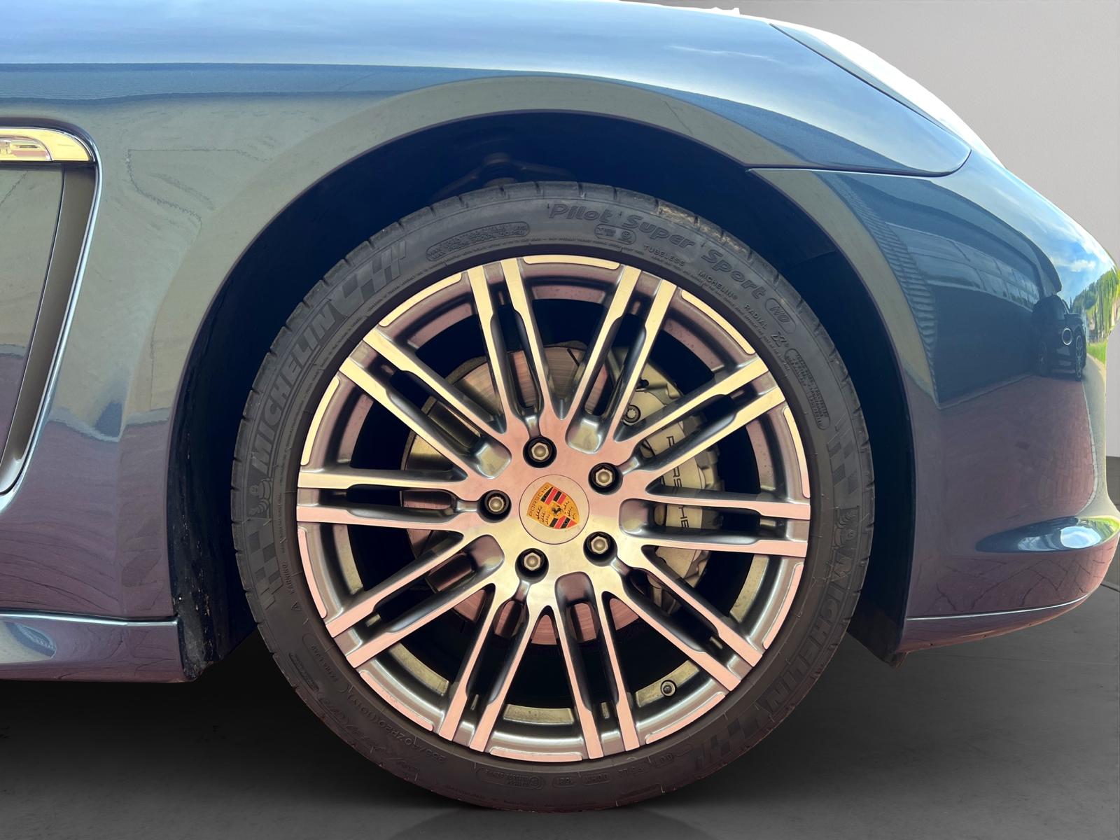 PORSCHE Panamera 4S 4.8 PDK-image-8