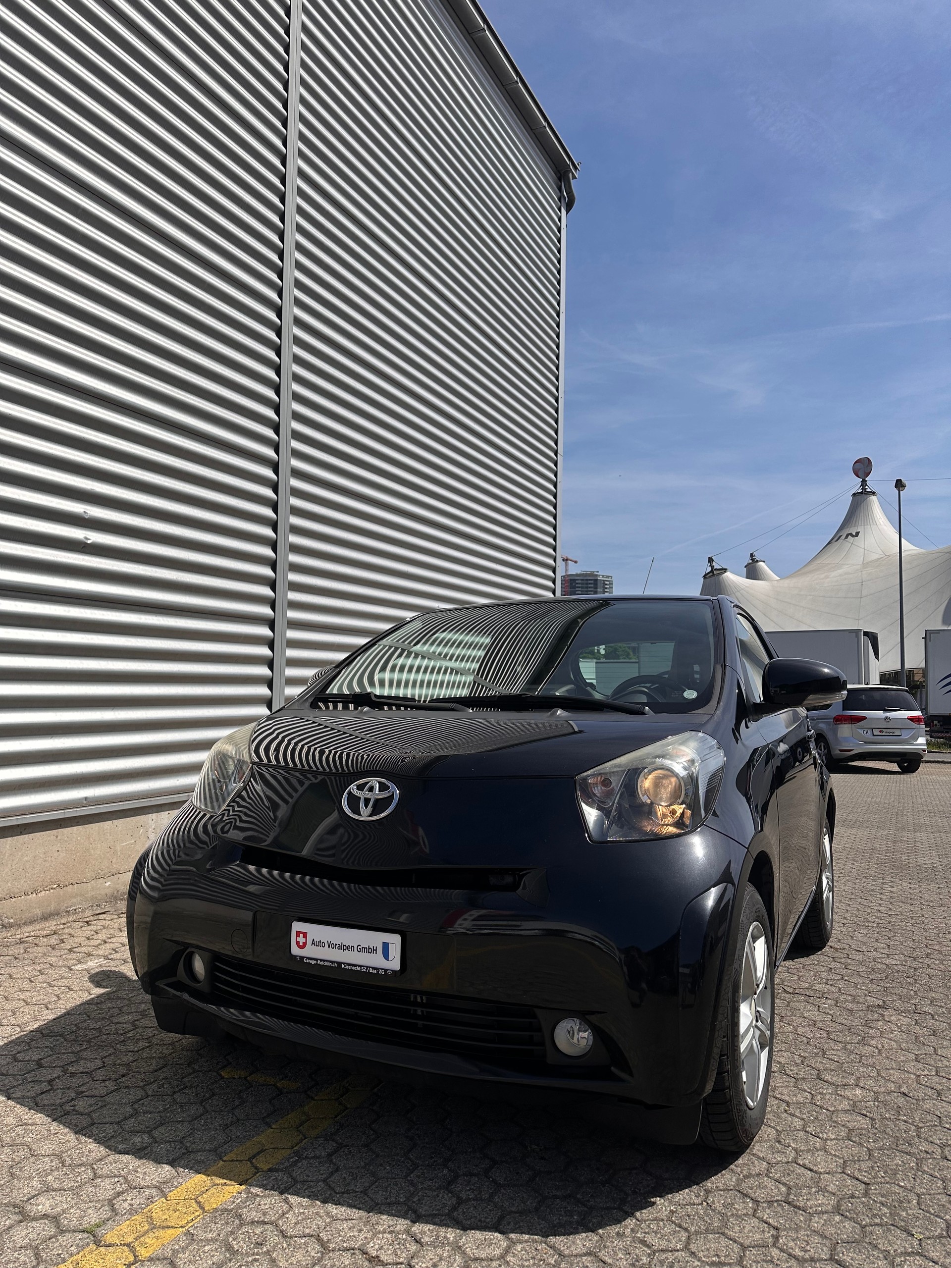 TOYOTA iQ2 1.0 VVT-i-image-1