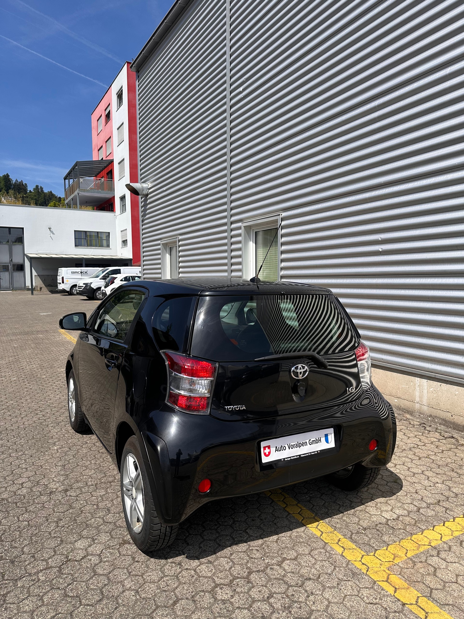TOYOTA iQ2 1.0 VVT-i-image-6