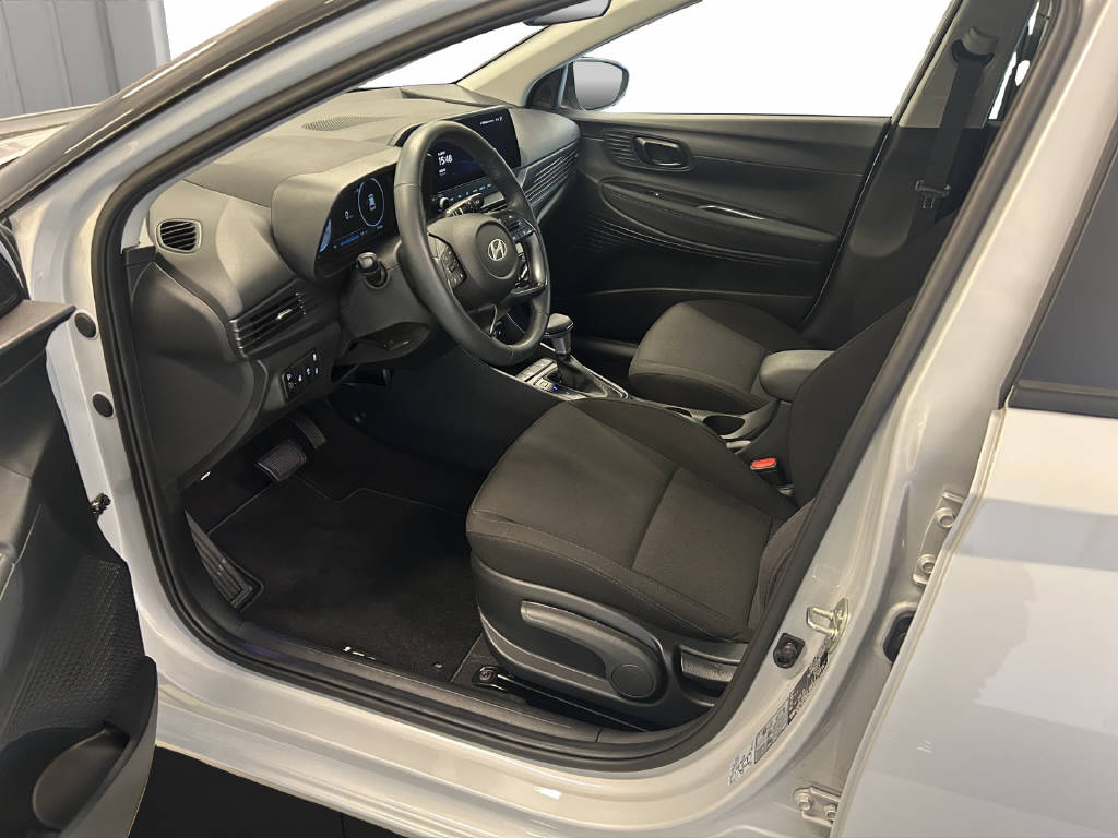 HYUNDAI i20 1.0 T-GDi Amplia-image-3