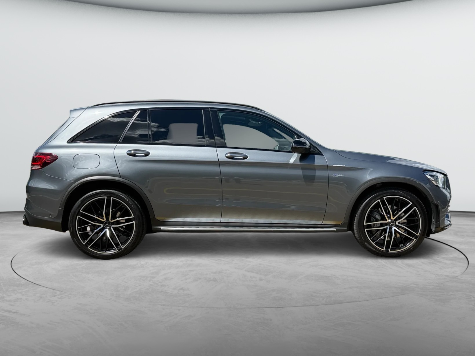 MERCEDES-BENZ GLC 43 AMG 4Matic 9G-Tronic-showroom-element-3