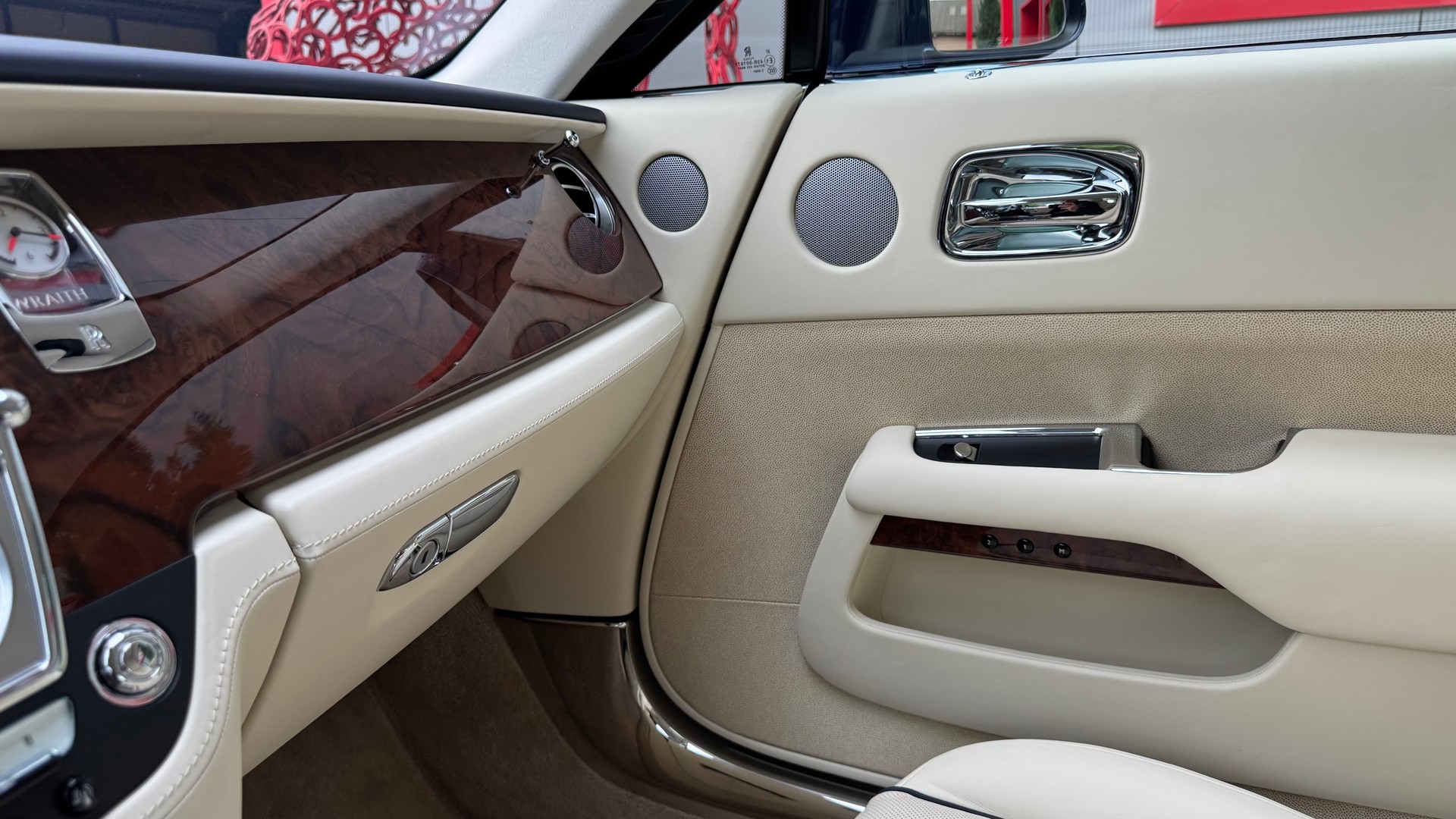 ROLLS-ROYCE Wraith 6.6 V12-image-10