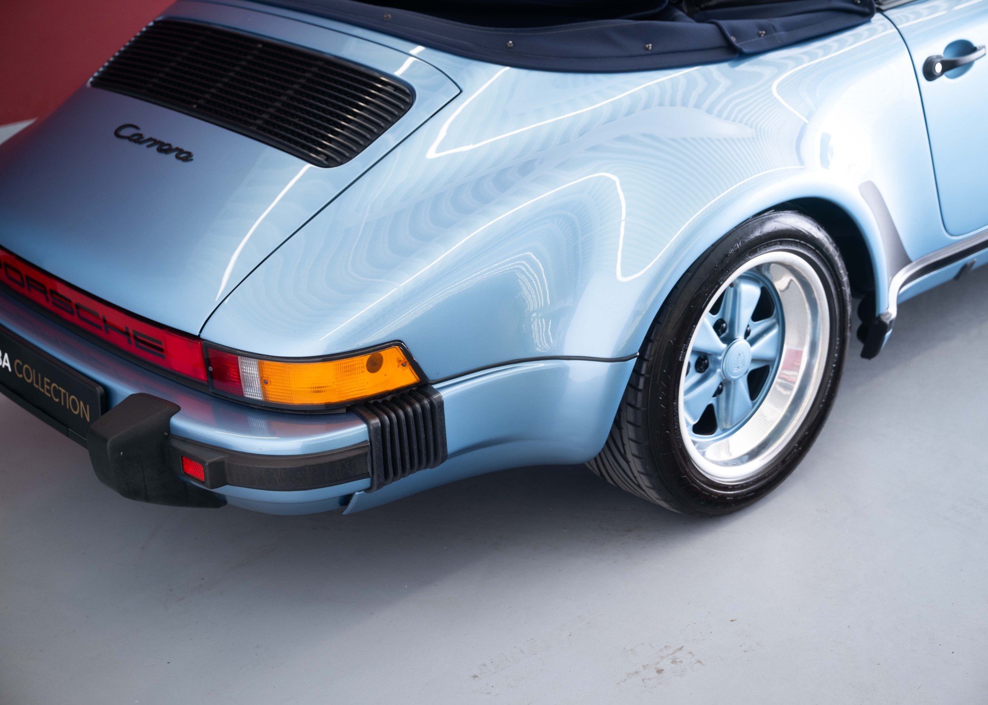 PORSCHE 911 Carrera 3.2 Cabrio WTL (100% original, certified low mileage, L999 paint, restored, fully documented)-image-15