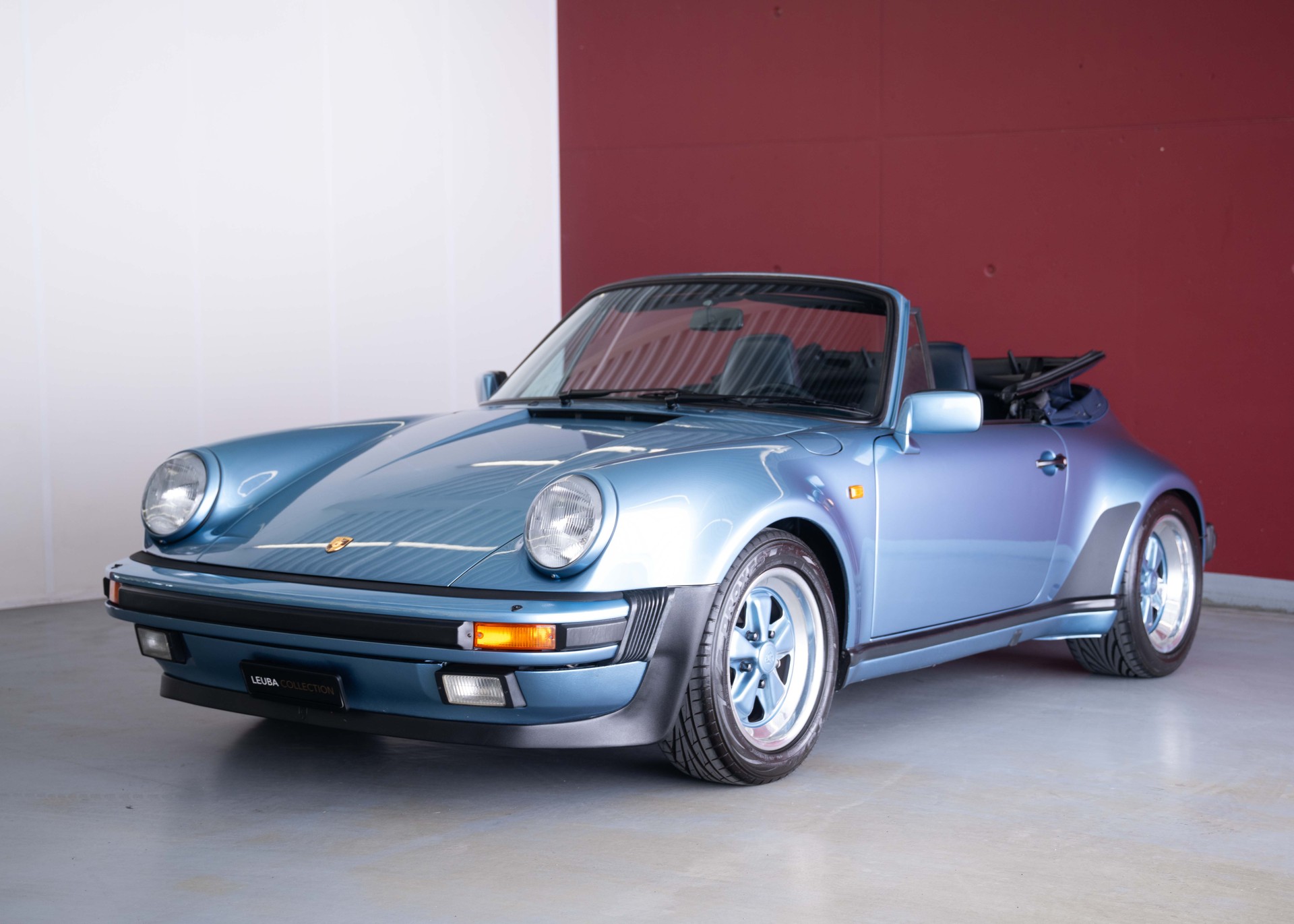 PORSCHE 911 Carrera 3.2 Cabrio WTL (100% original, certified low mileage, L999 paint, restored, fully documented)-image-4