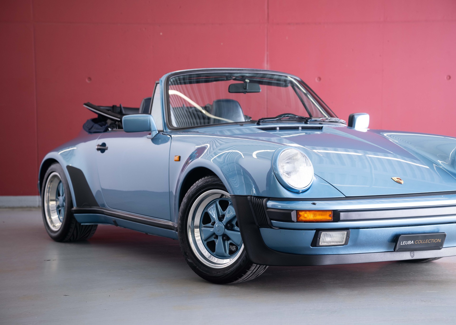 PORSCHE 911 Carrera 3.2 Cabrio WTL (100% original, certified low mileage, L999 paint, restored, fully documented)-image-10
