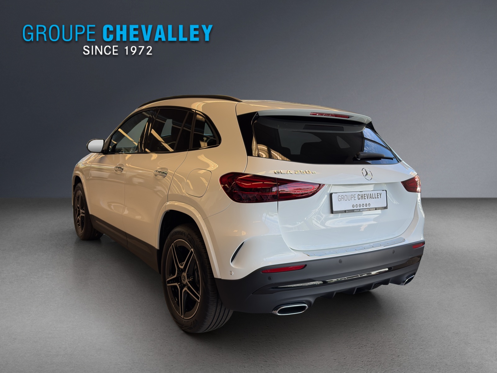 MERCEDES-BENZ GLA 250e Hybrid Technology EQ Star-showroom-element-2