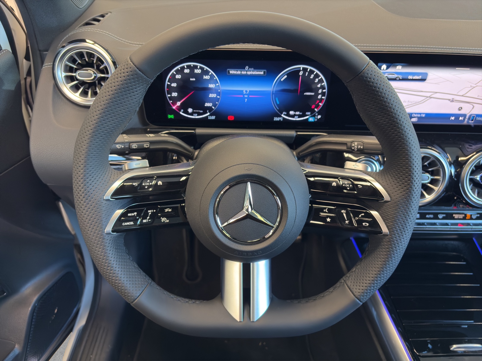 MERCEDES-BENZ GLA 250e Hybrid Technology EQ Star-image-6