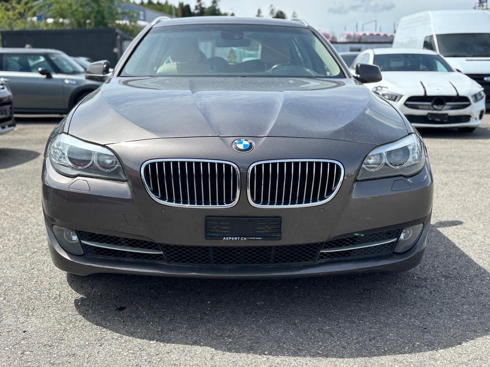 BMW 528i xDrive Touring Steptronic-image-3