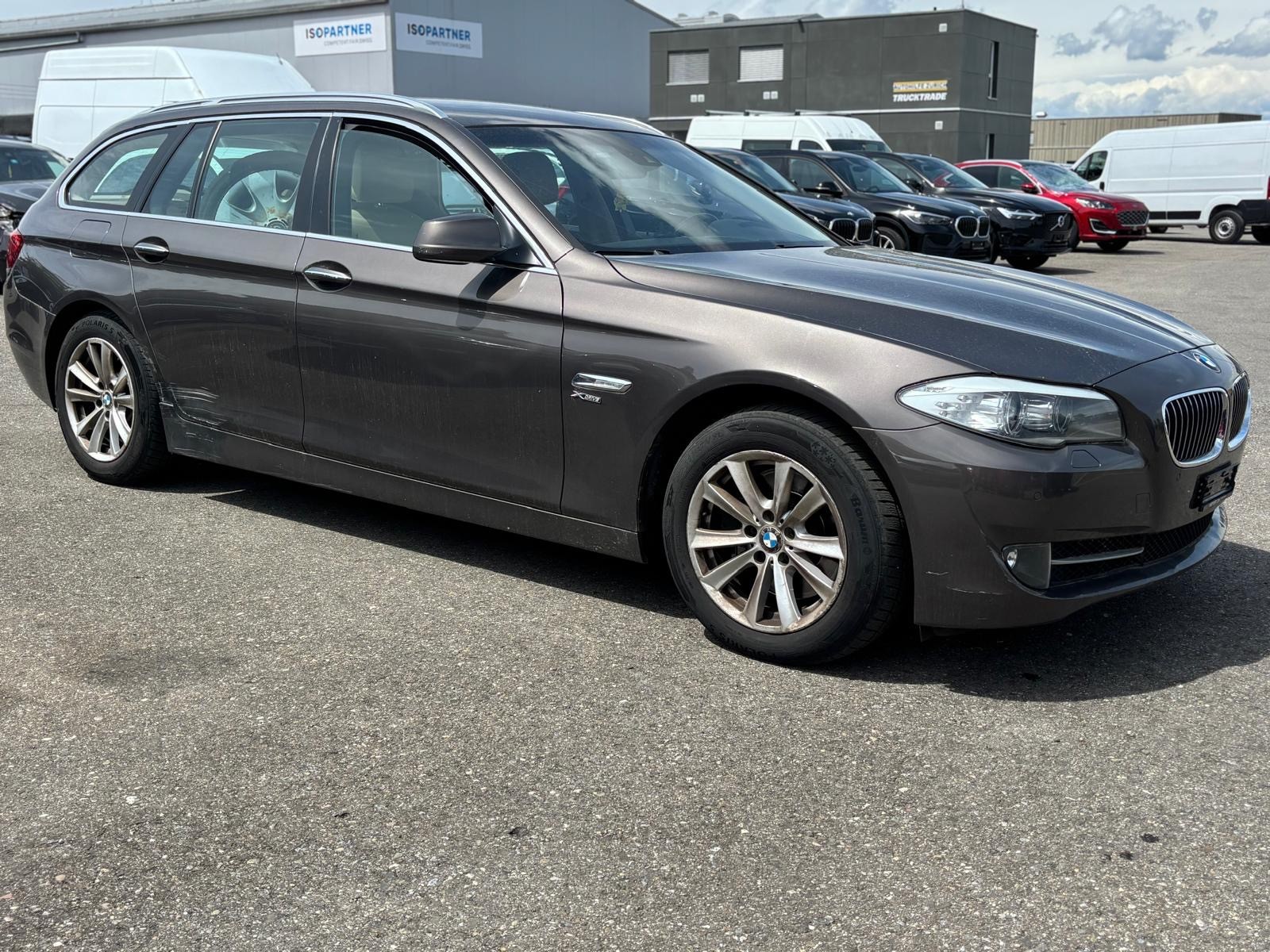 BMW 528i xDrive Touring Steptronic-image-1