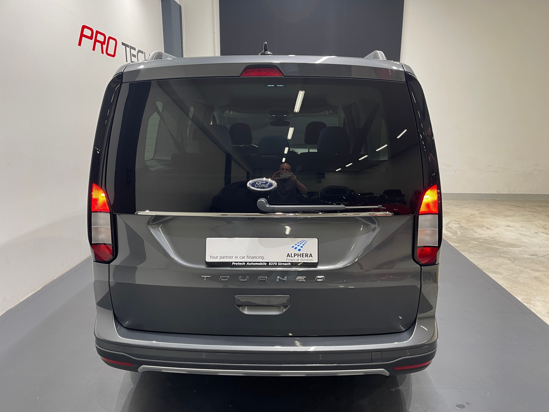 FORD Tourneo Connect 2.0 EcoBlue Active Automat *7PLATZ*-image-4