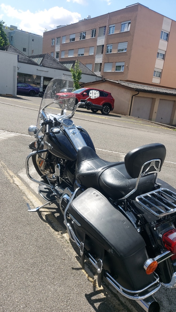 HARLEY-DAVIDSON FLHRC Road King Classic 103 ABS-image-2