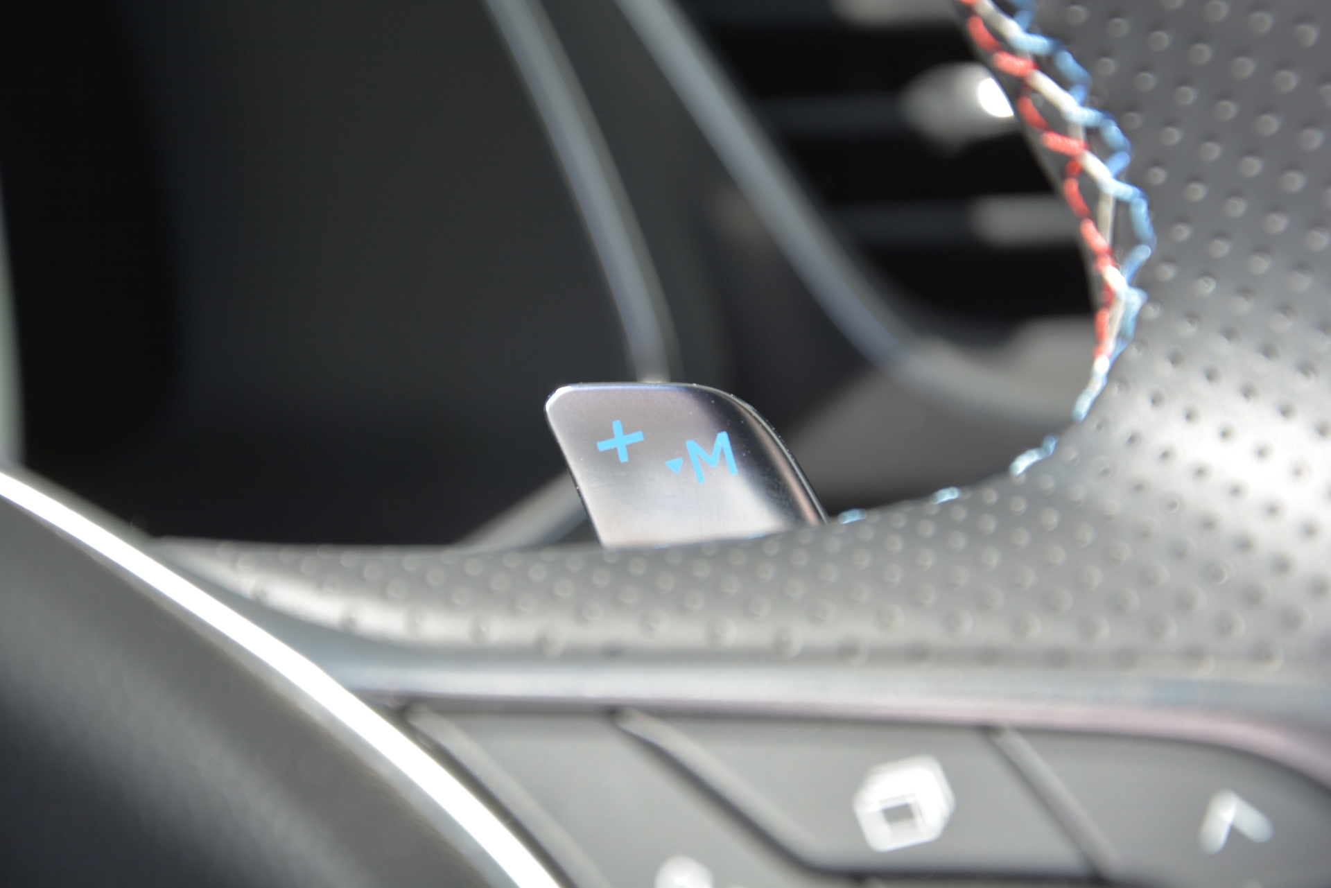 RENAULT Captur 1.3 TCe 160 esprit Alpine EDC-image-13